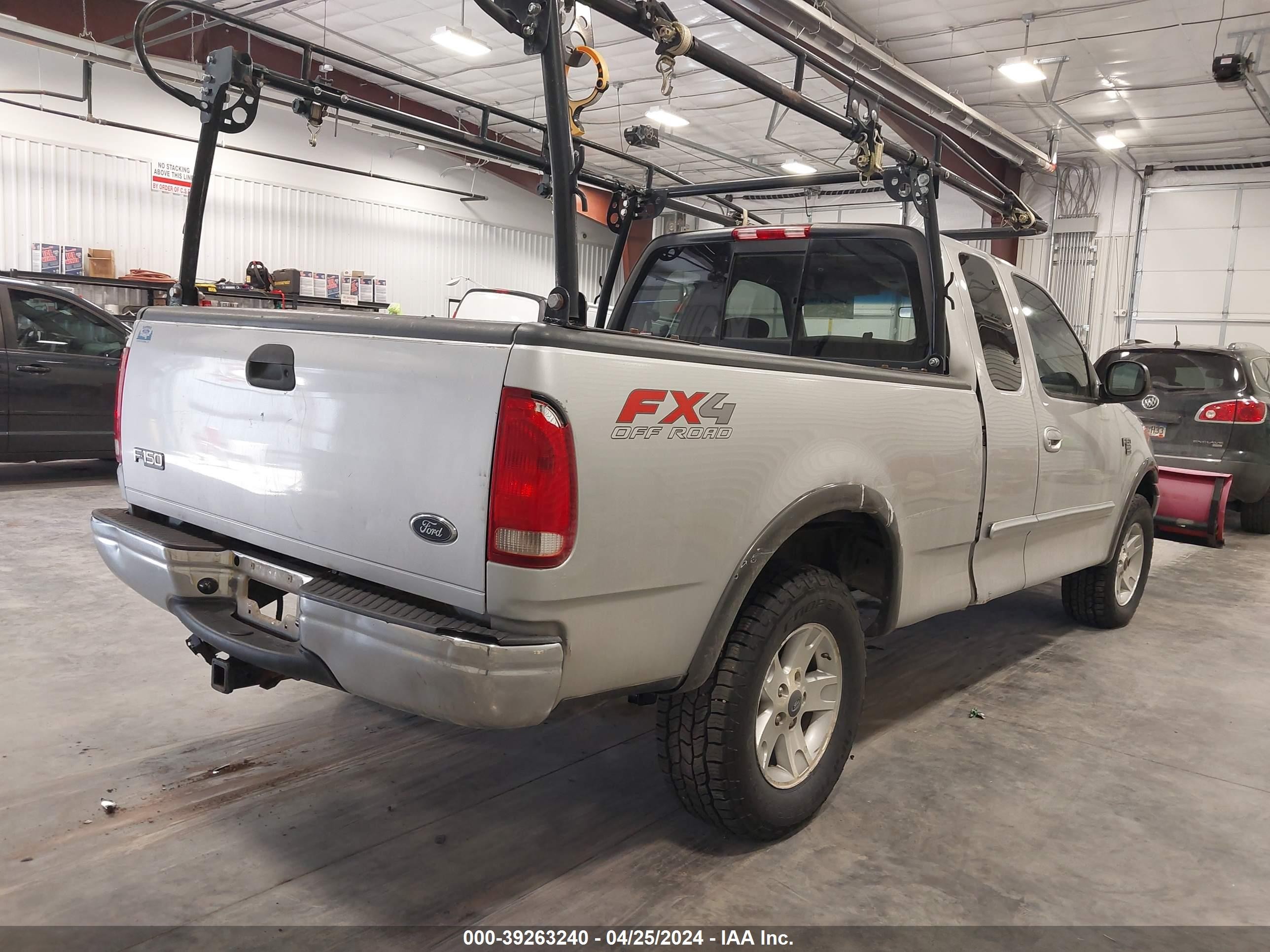 Photo 3 VIN: 2FTRX18L43CA06890 - FORD F-150 