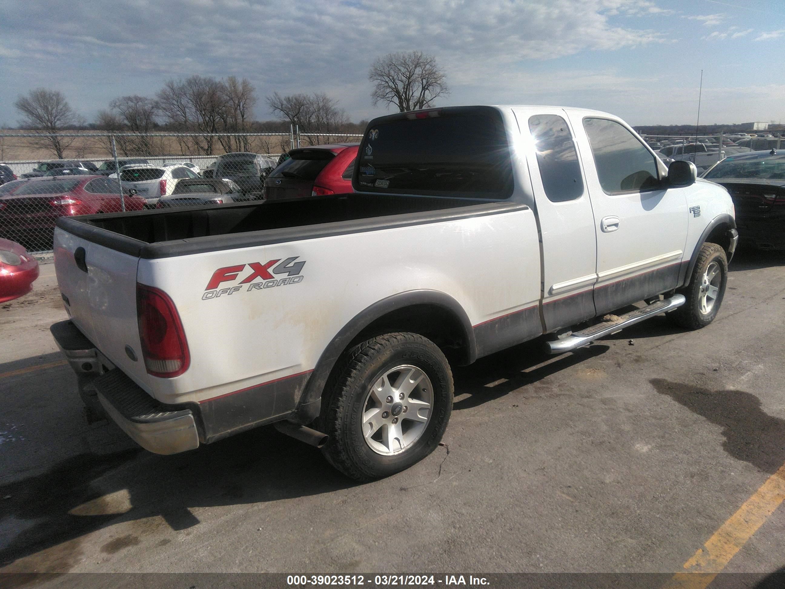 Photo 3 VIN: 2FTRX18L62CA68497 - FORD F-150 