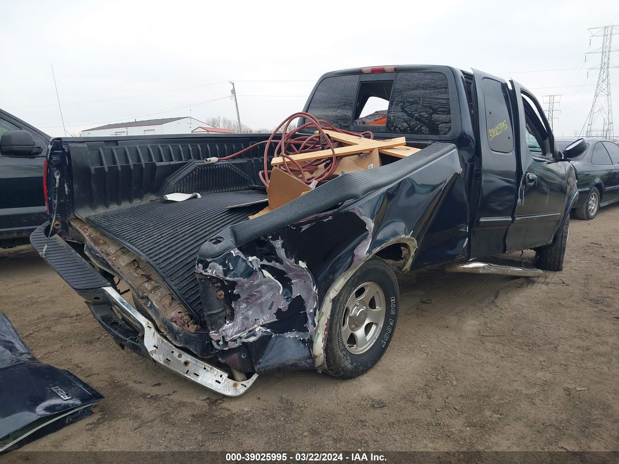 Photo 3 VIN: 2FTRX18L6XCA60682 - FORD F-150 