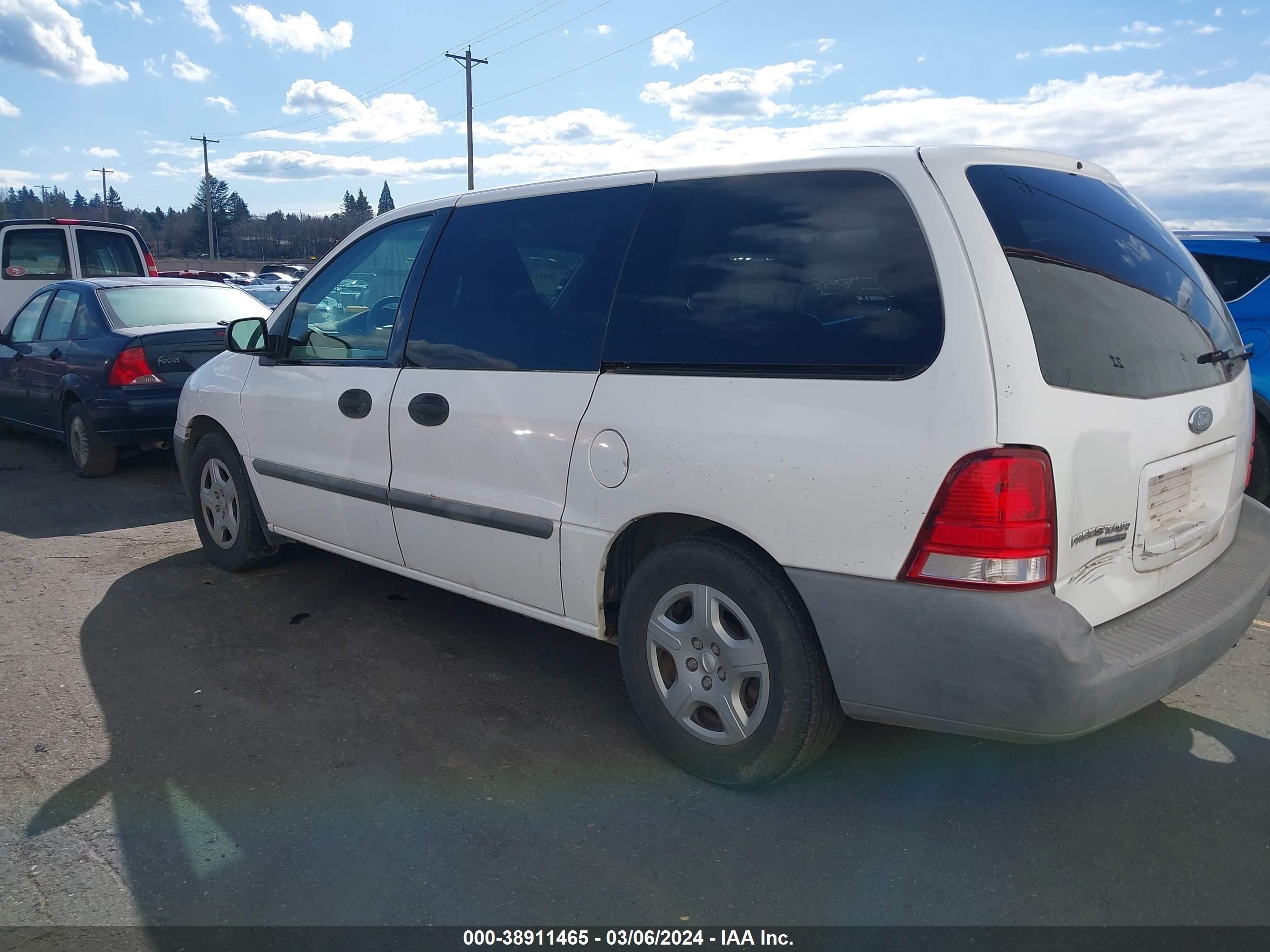 Photo 2 VIN: 2FTZA54616BA46105 - FORD FREESTAR 