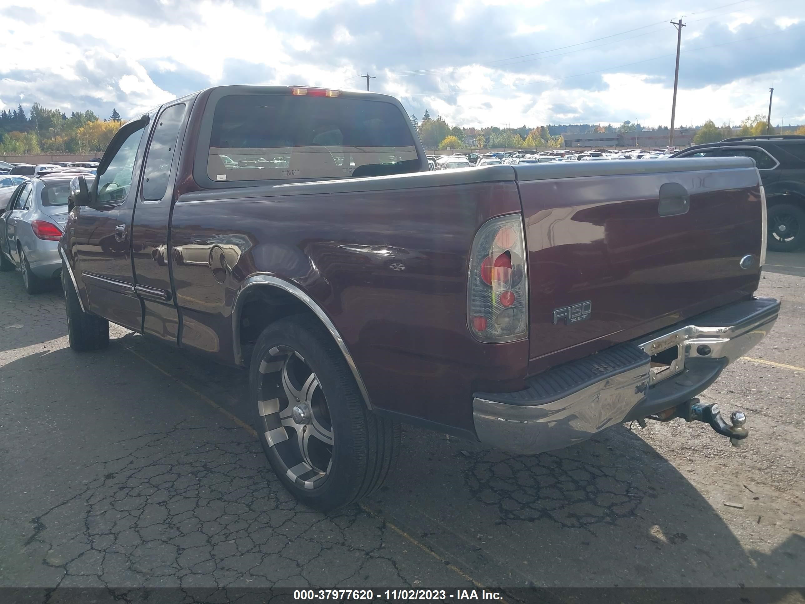 Photo 2 VIN: 2FTZX1722YCB16806 - FORD F-150 