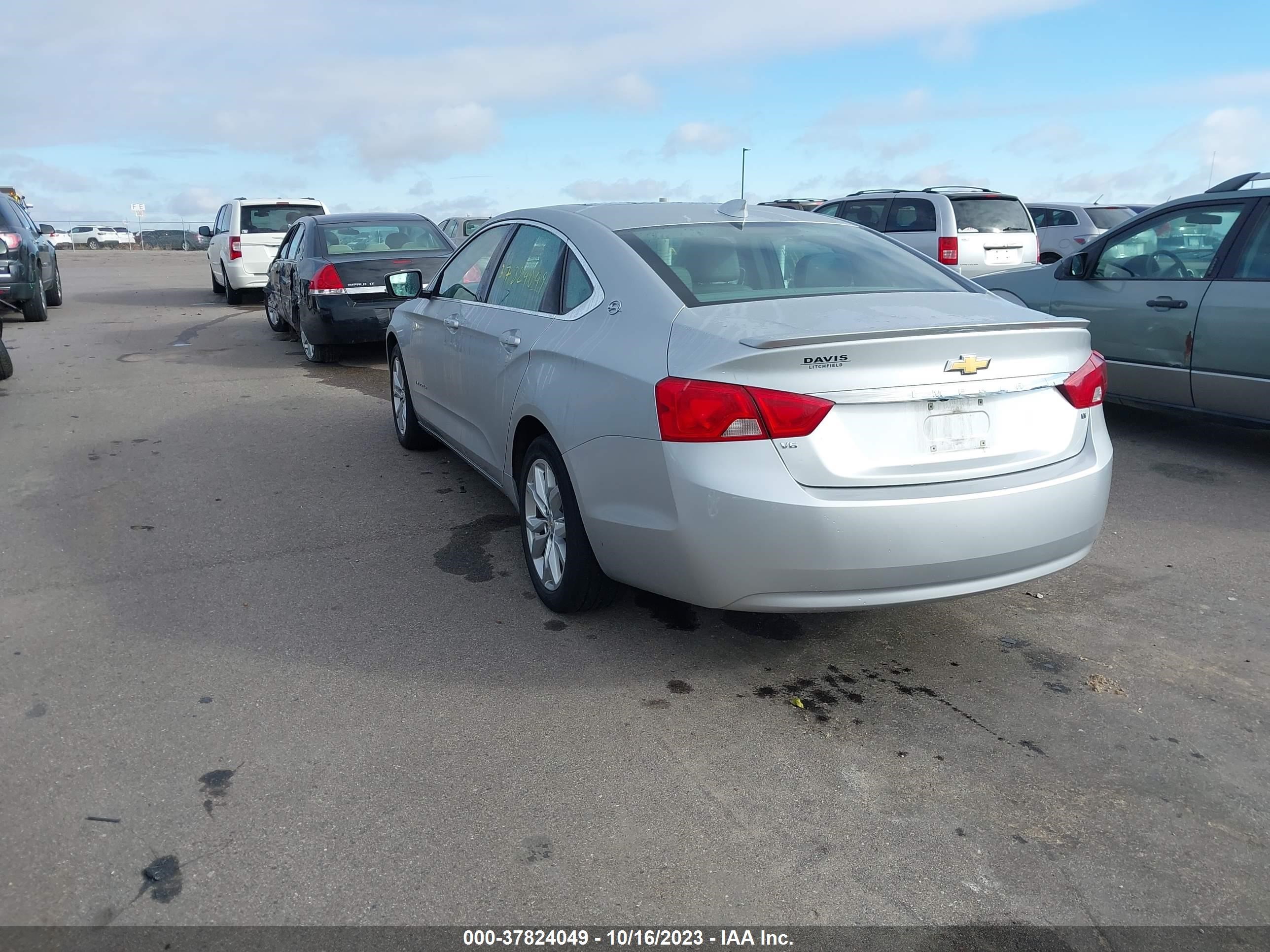 Photo 2 VIN: 2G1105S38J9170972 - CHEVROLET IMPALA 