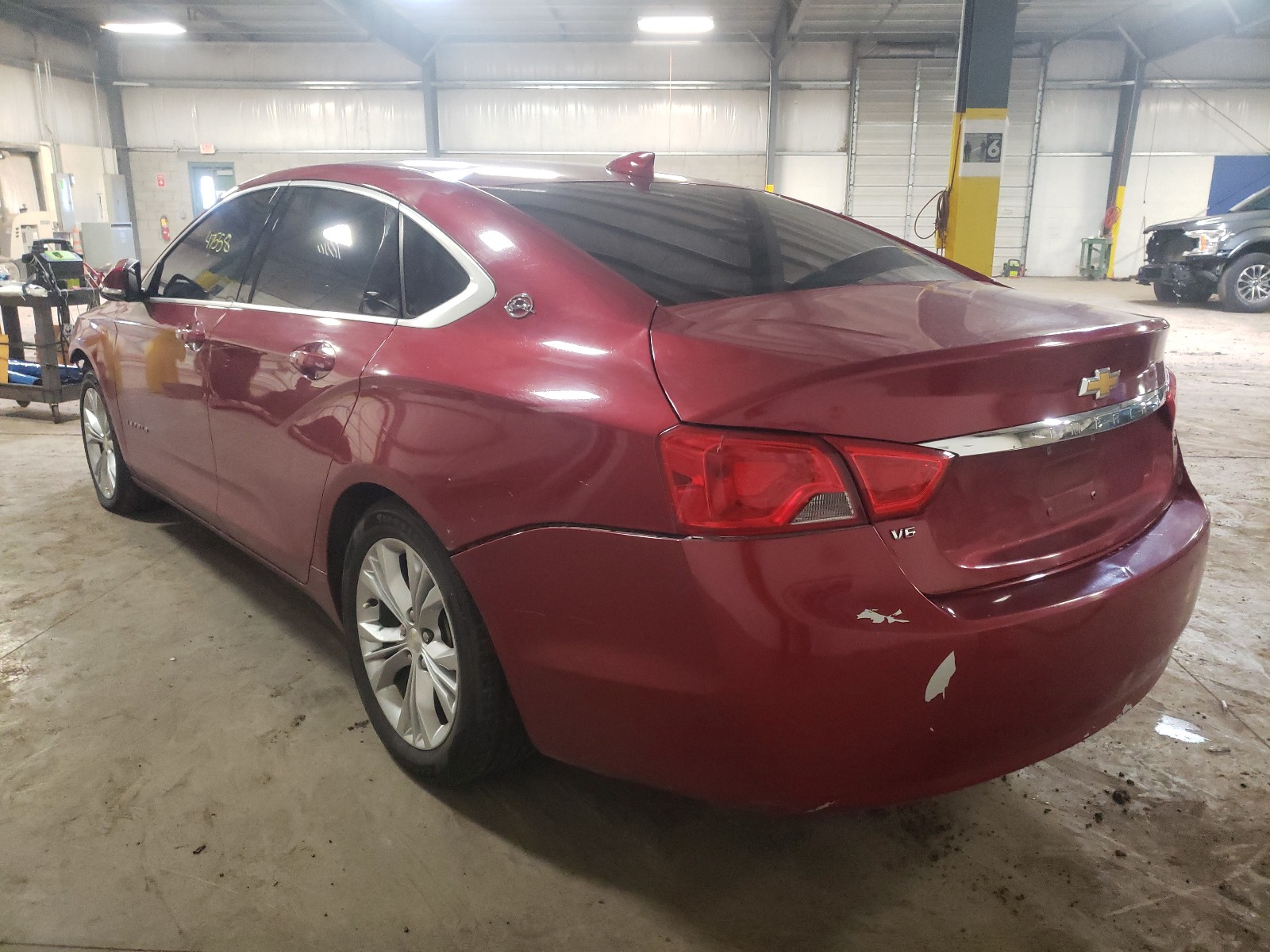 Photo 2 VIN: 2G1125S30F9235380 - CHEVROLET IMPALA LT 