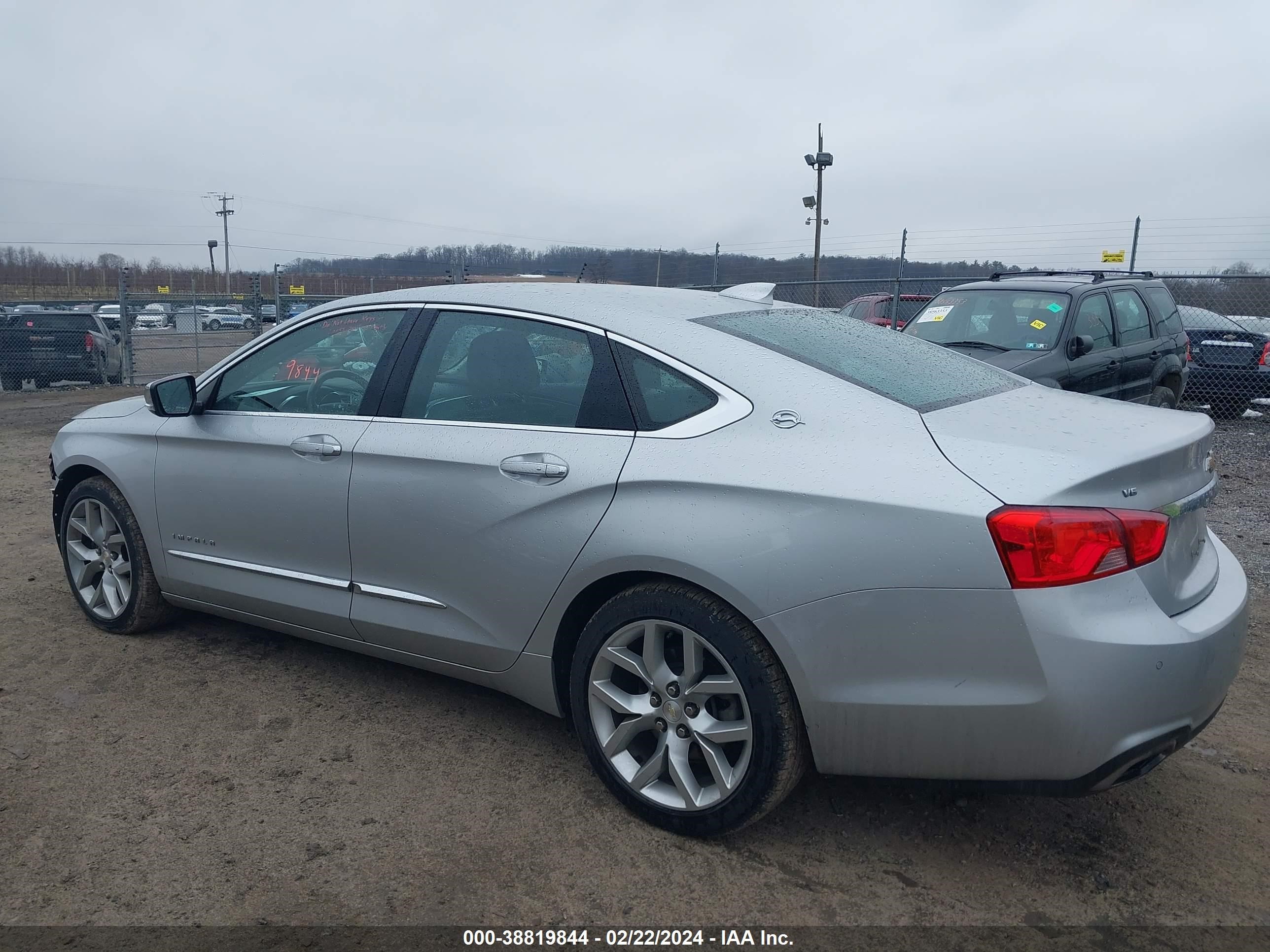 Photo 13 VIN: 2G1125S32J9170637 - CHEVROLET IMPALA 