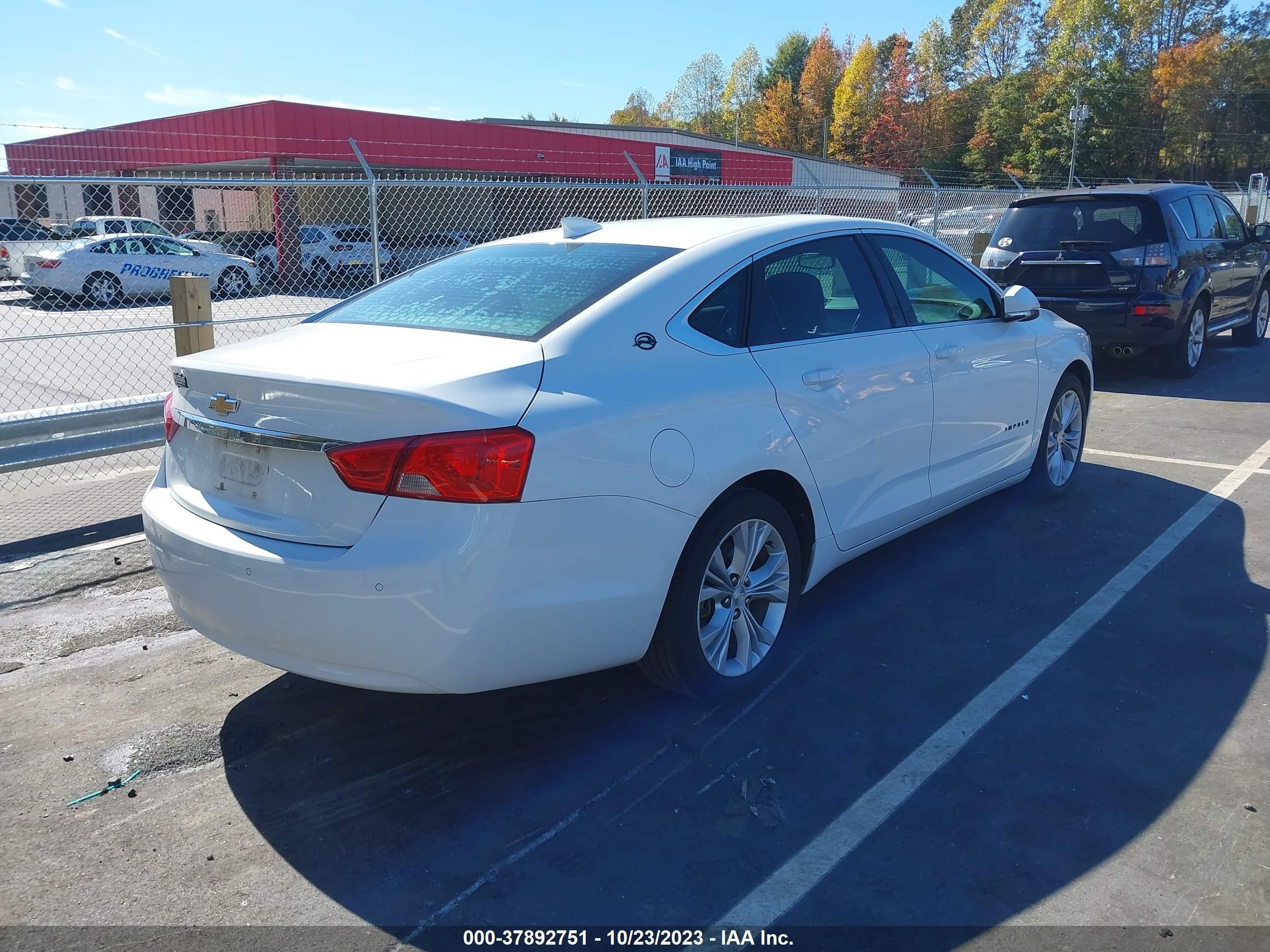 Photo 3 VIN: 2G1125S36F9236758 - CHEVROLET IMPALA 