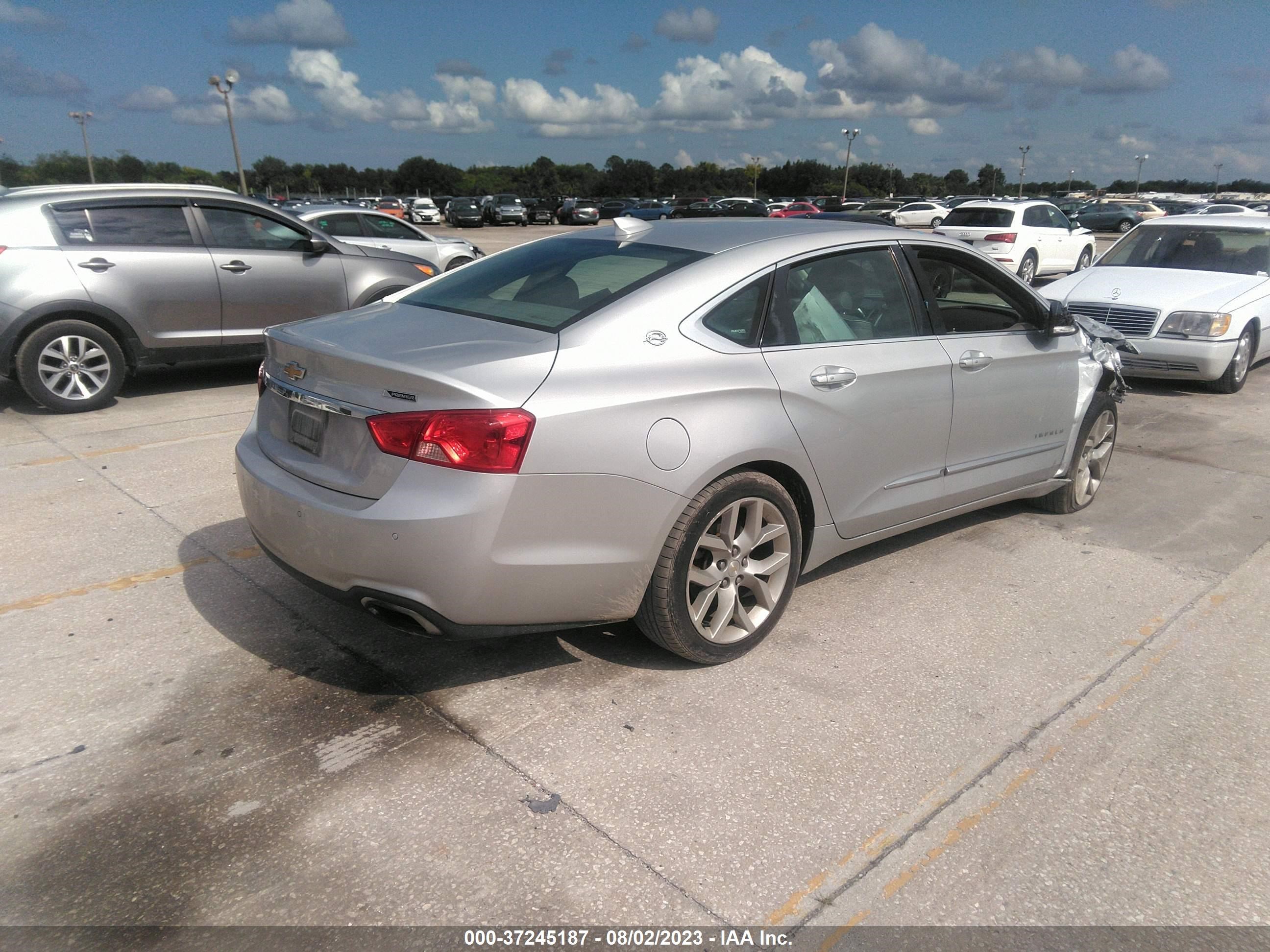 Photo 3 VIN: 2G1125S39J9168450 - CHEVROLET IMPALA 