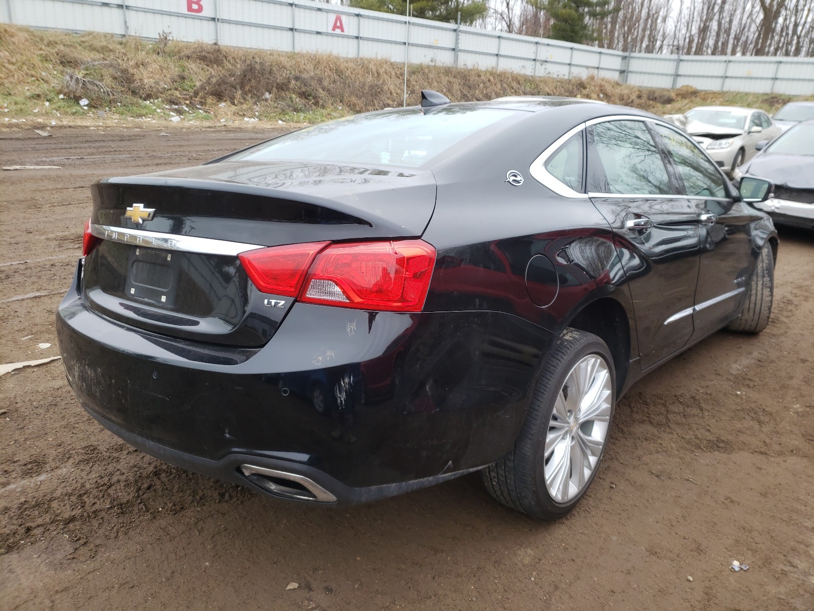 Photo 3 VIN: 2G1165S37F9219245 - CHEVROLET IMPALA LTZ 