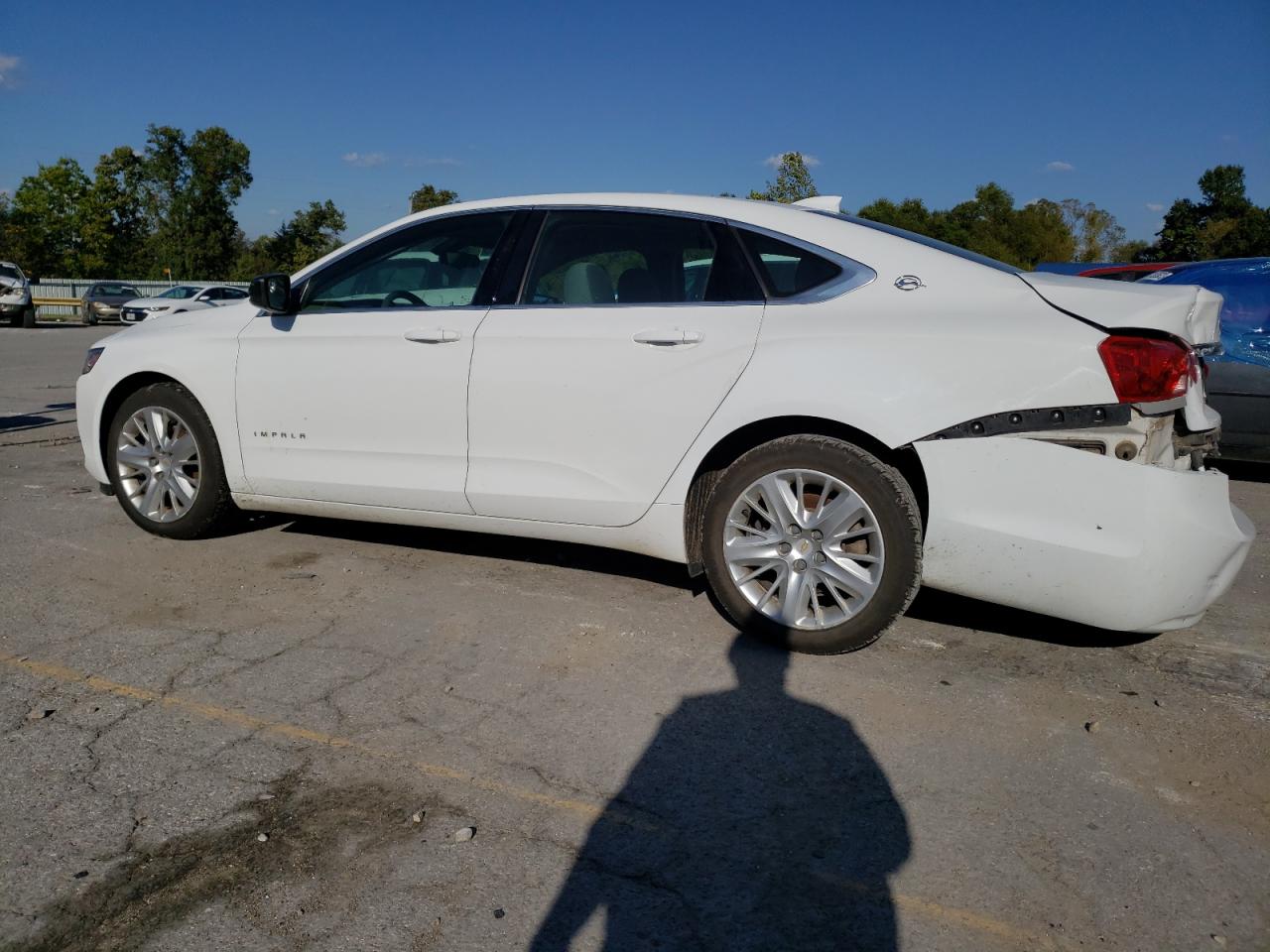 Photo 2 VIN: 2G11Z5SLXF9123438 - CHEVROLET IMPALA 