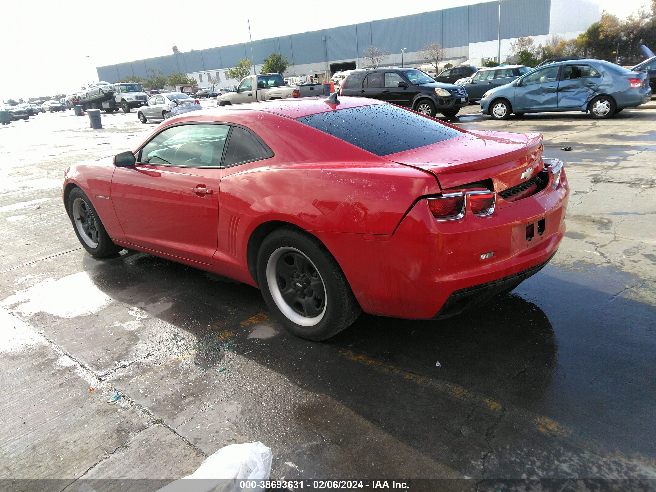 Photo 2 VIN: 2G1FA1E30D9245692 - CHEVROLET CAMARO 