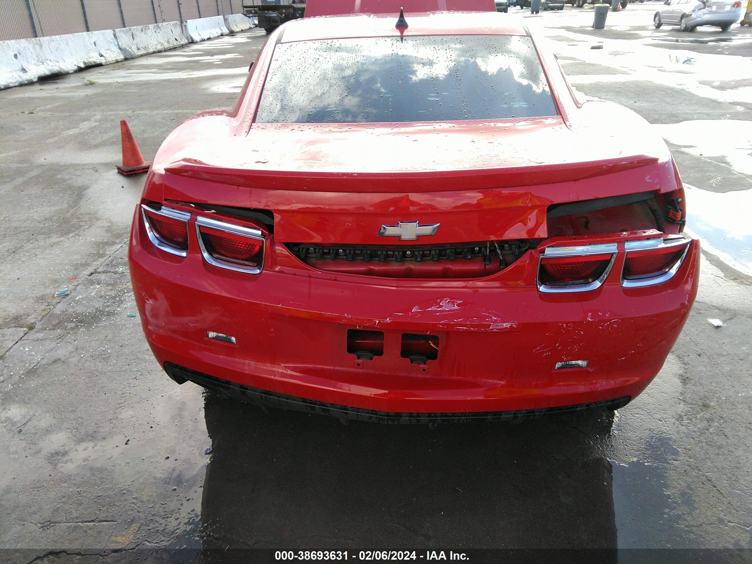 Photo 5 VIN: 2G1FA1E30D9245692 - CHEVROLET CAMARO 