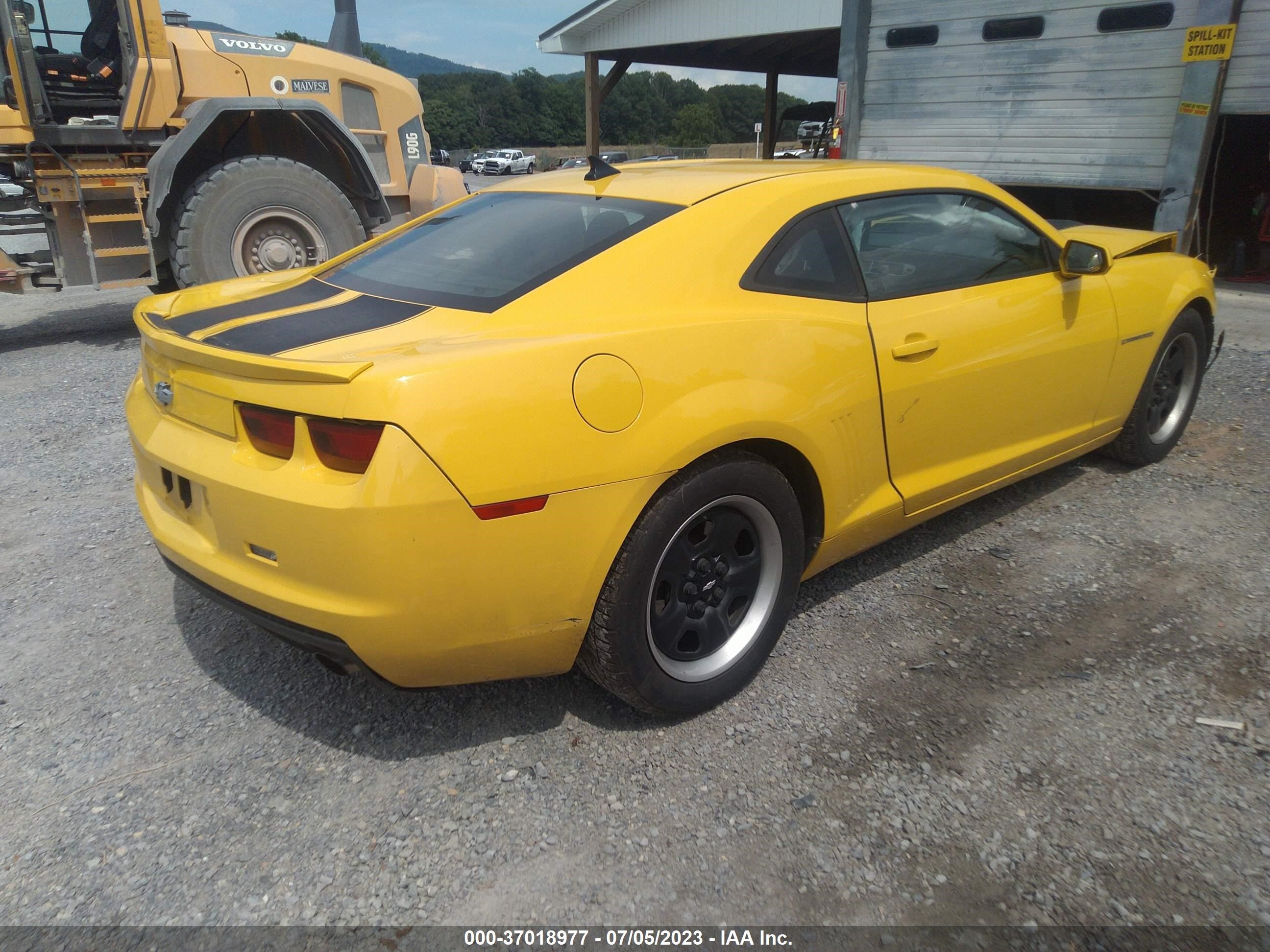 Photo 3 VIN: 2G1FA1E31D9166807 - CHEVROLET CAMARO 