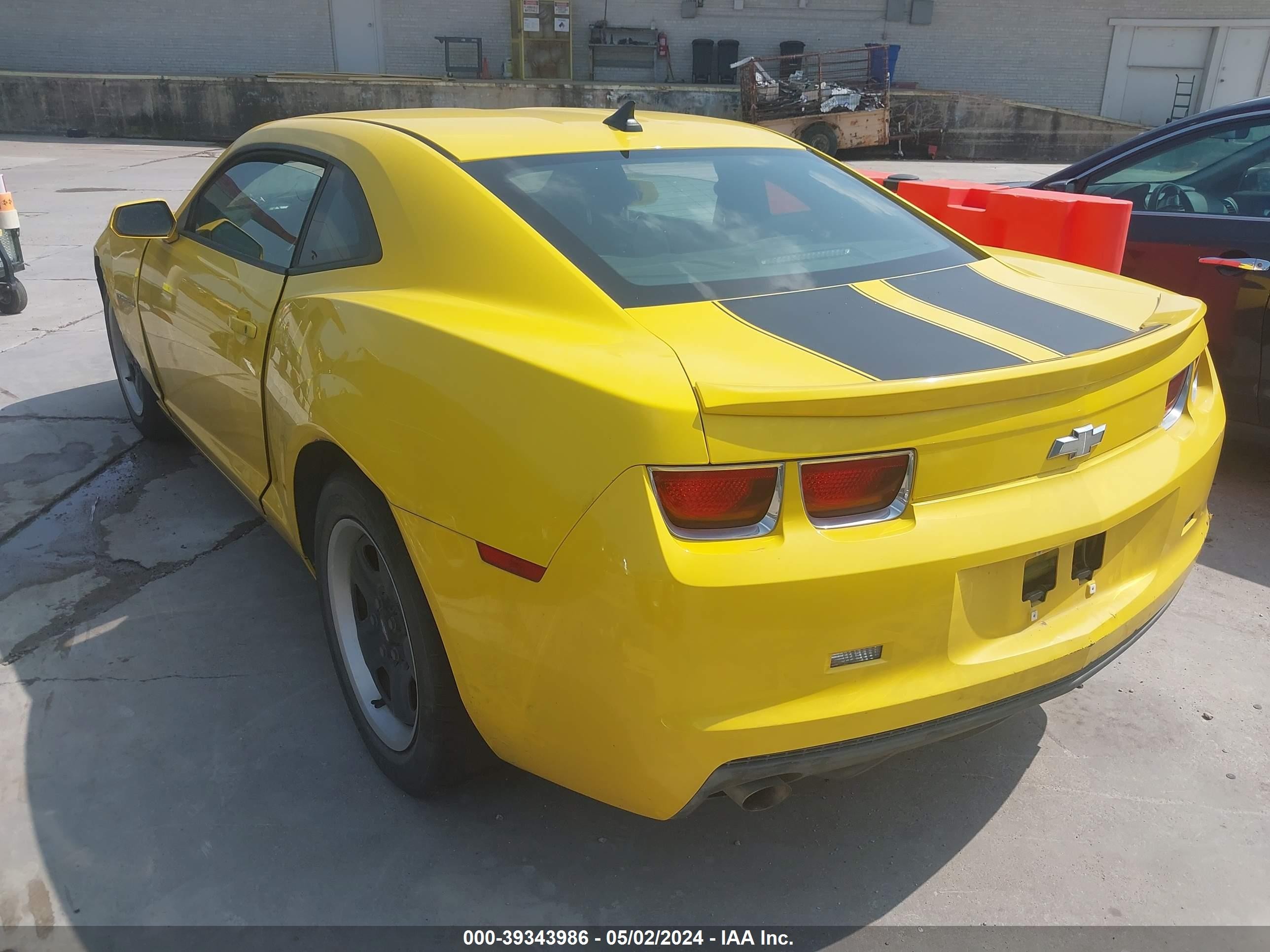 Photo 2 VIN: 2G1FA1E32C9127786 - CHEVROLET CAMARO 