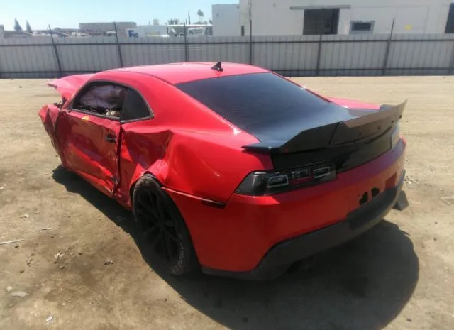 Photo 2 VIN: 2G1FA1E32E9228507 - CHEVROLET CAMARO 