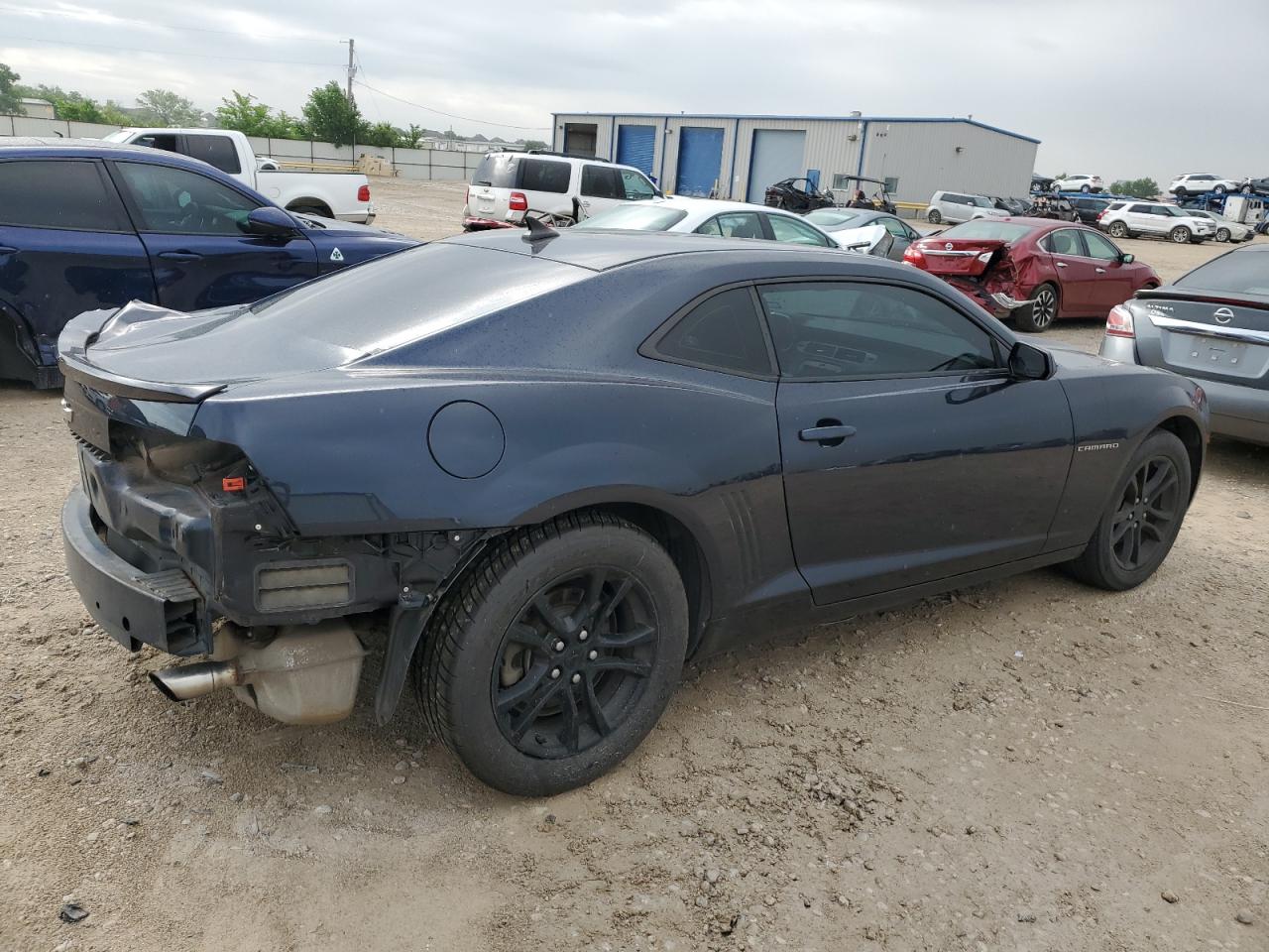 Photo 2 VIN: 2G1FA1E33D9150673 - CHEVROLET CAMARO 