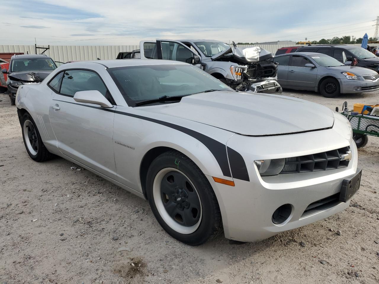 Photo 3 VIN: 2G1FA1E34C9209762 - CHEVROLET CAMARO 