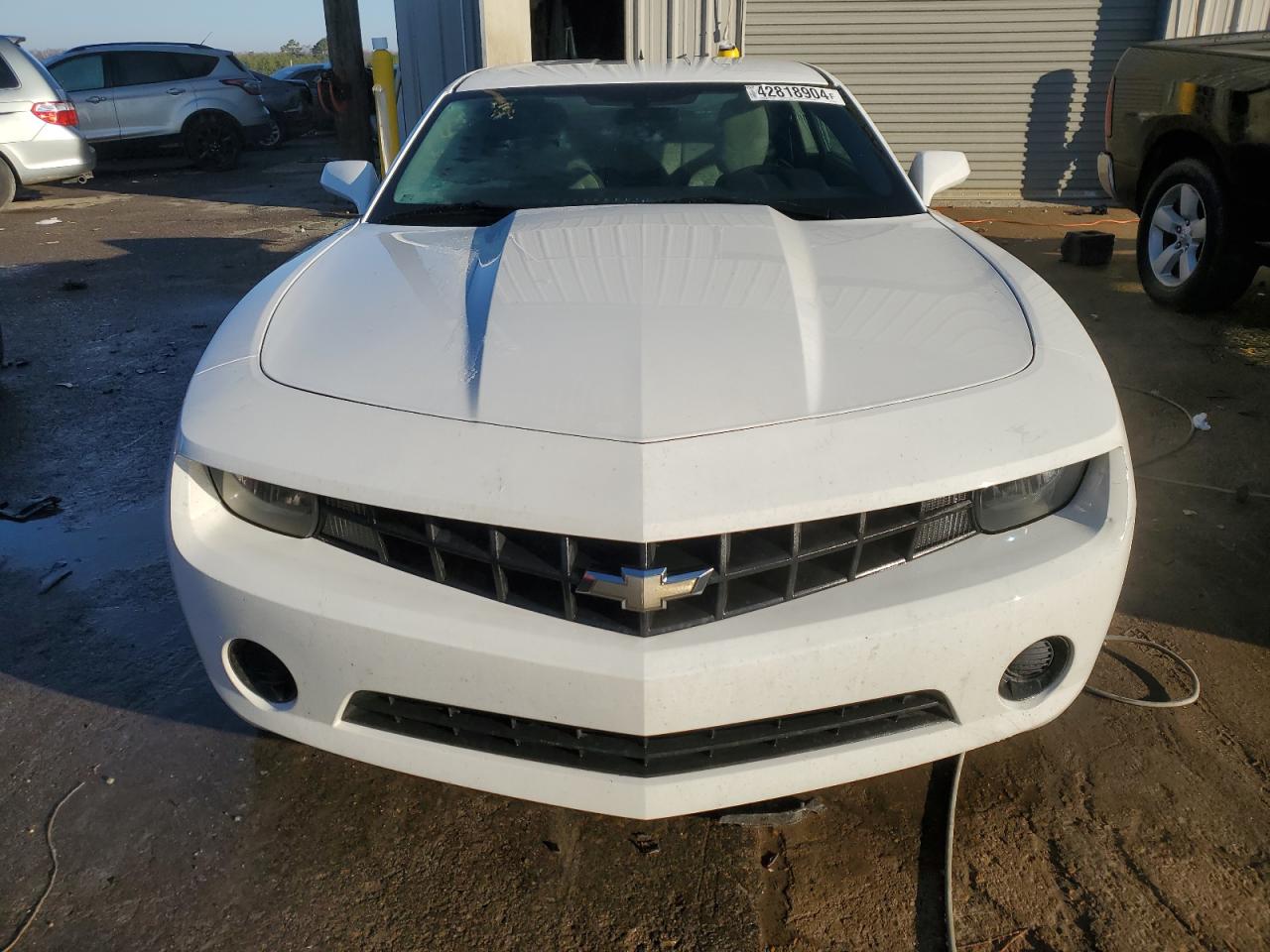 Photo 4 VIN: 2G1FA1E37D9181697 - CHEVROLET CAMARO 