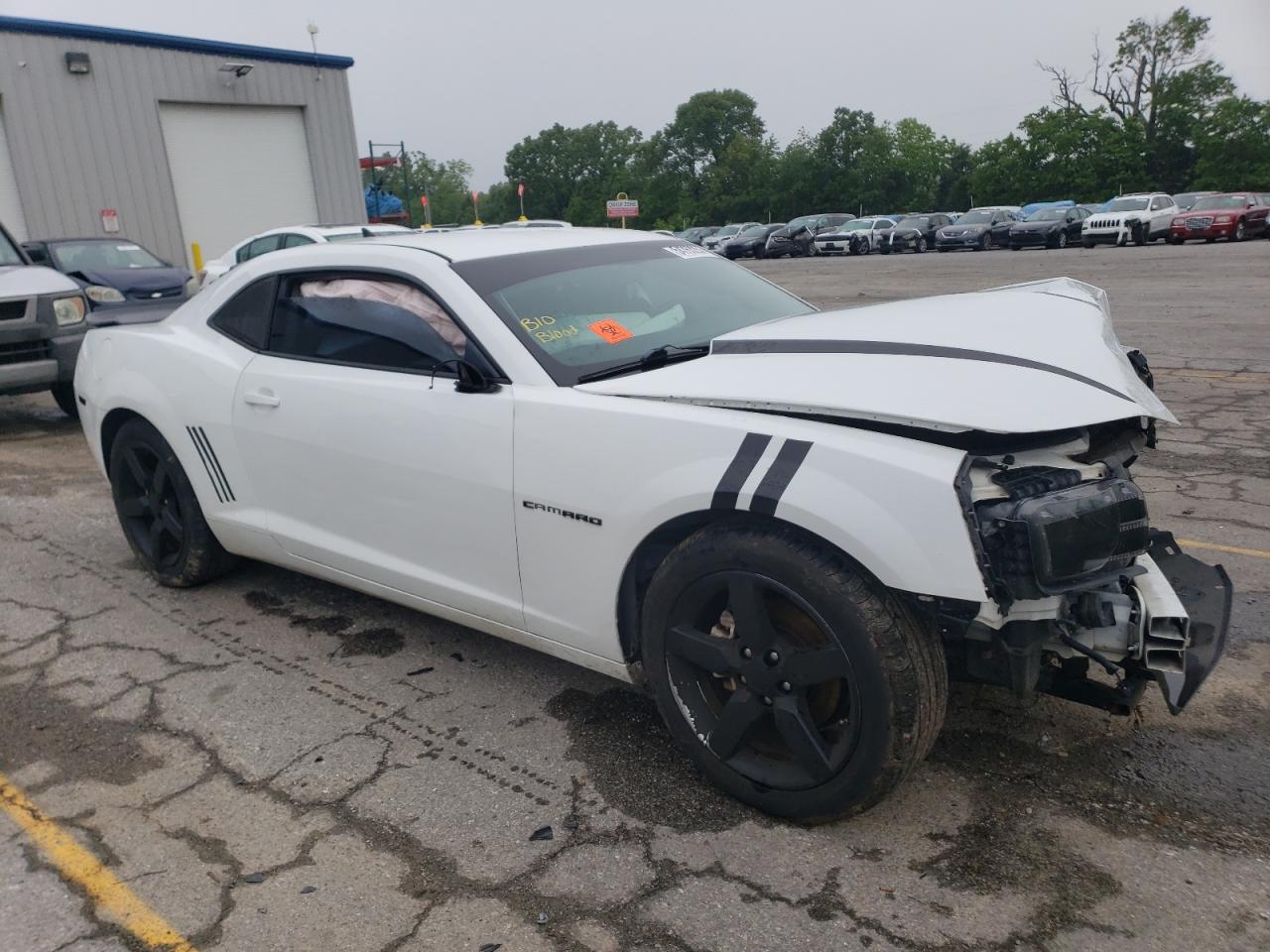 Photo 3 VIN: 2G1FA1E38D9135148 - CHEVROLET CAMARO 