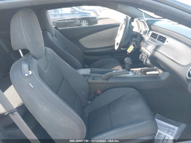 Photo 4 VIN: 2G1FA1E38D9208910 - CHEVROLET CAMARO 