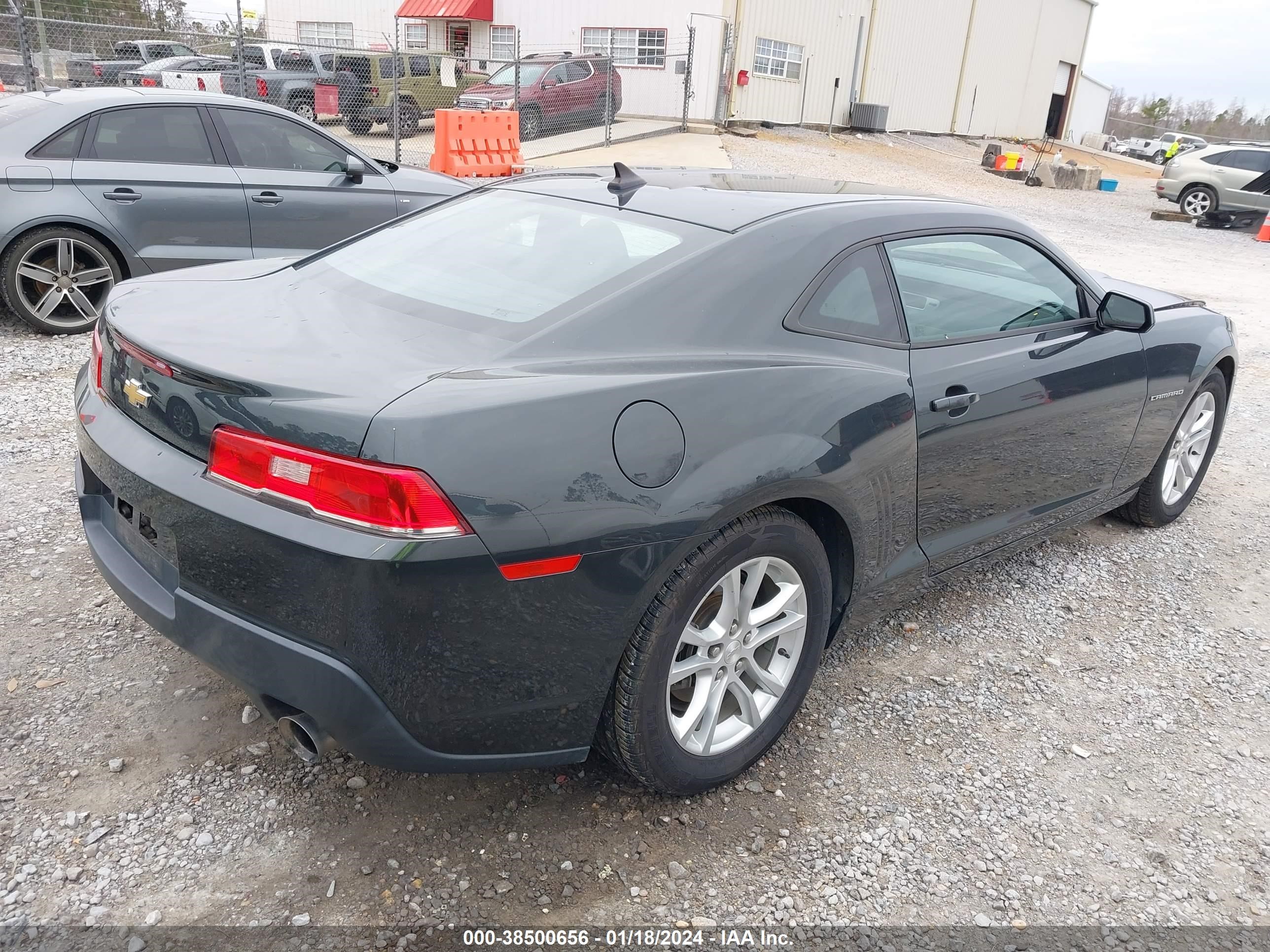 Photo 3 VIN: 2G1FA1E38F9186670 - CHEVROLET CAMARO 