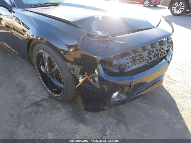 Photo 5 VIN: 2G1FA1E39C9200040 - CHEVROLET CAMARO 