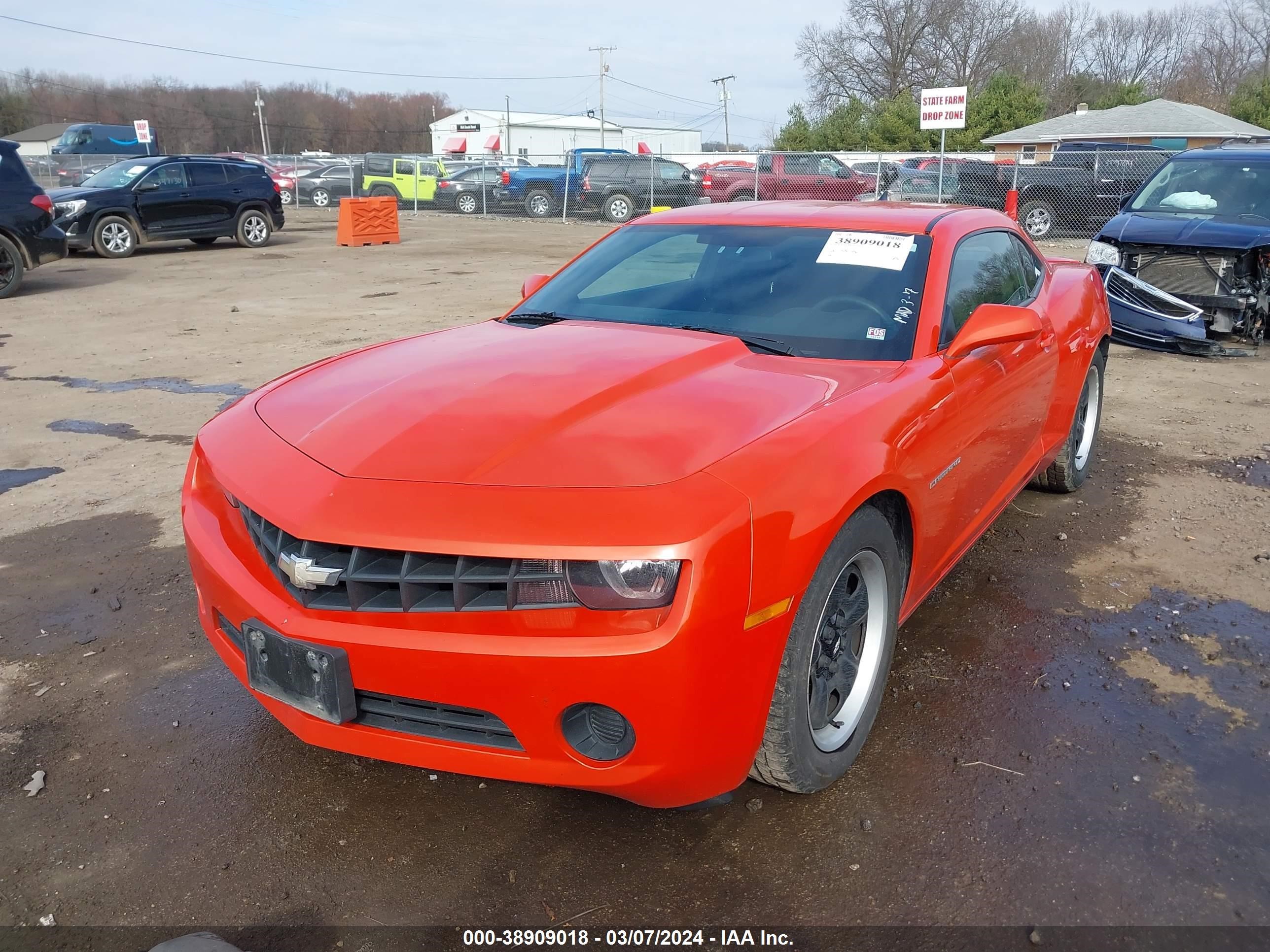 Photo 1 VIN: 2G1FA1E39D9133411 - CHEVROLET CAMARO 