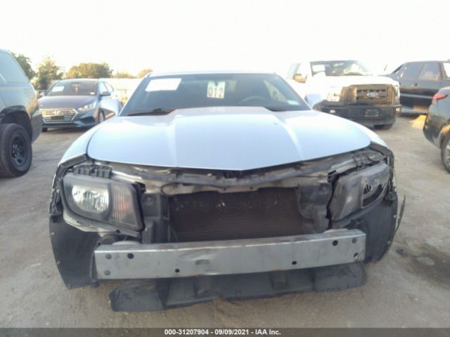 Photo 5 VIN: 2G1FA1ED1B9205725 - CHEVROLET CAMARO 