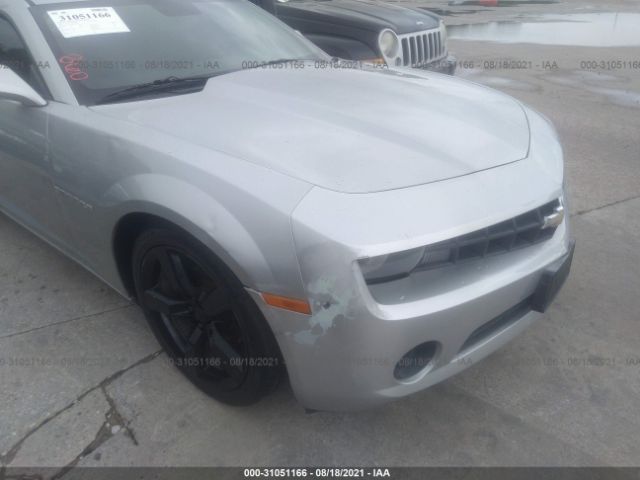 Photo 5 VIN: 2G1FA1ED5B9160790 - CHEVROLET CAMARO 