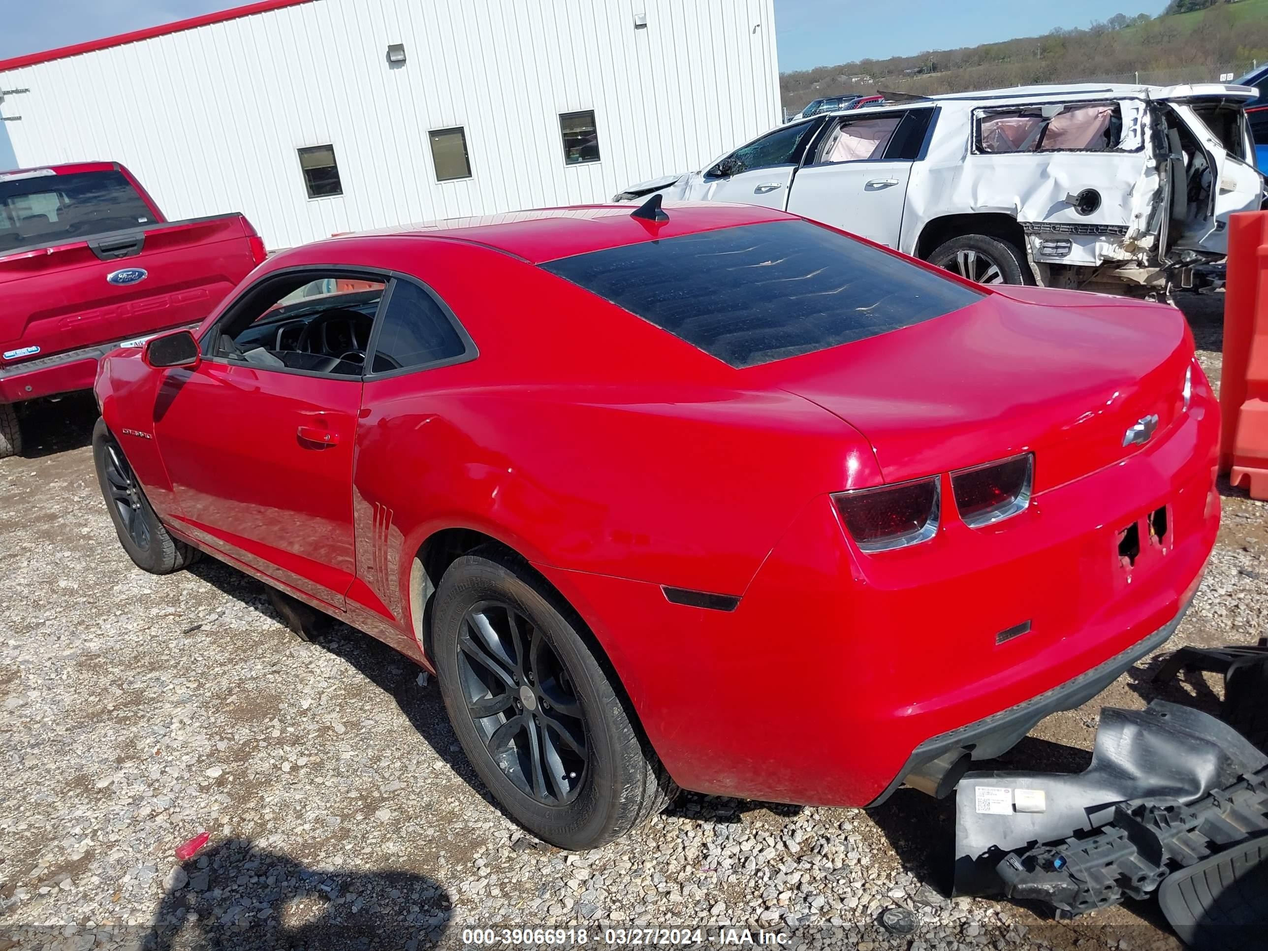 Photo 2 VIN: 2G1FA1ED8B9119067 - CHEVROLET CAMARO 