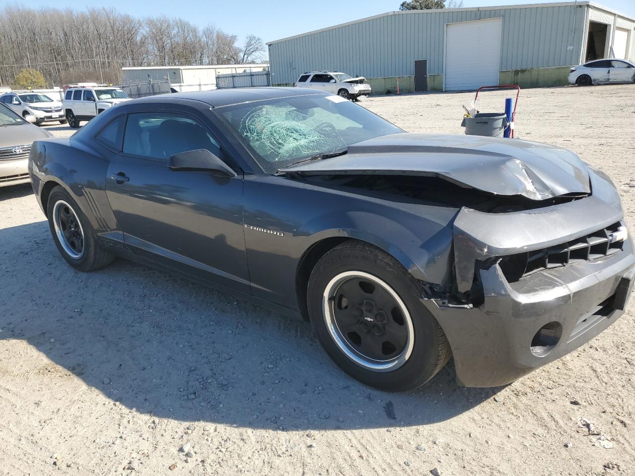 Photo 3 VIN: 2G1FA1ED8B9131896 - CHEVROLET CAMARO 