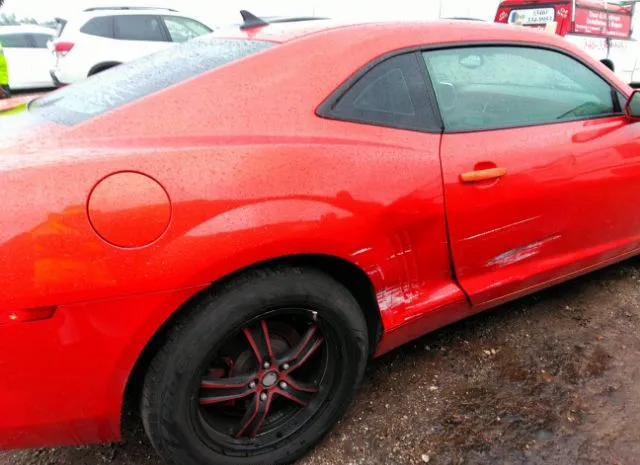 Photo 5 VIN: 2G1FA1ED9B9130367 - CHEVROLET CAMARO 