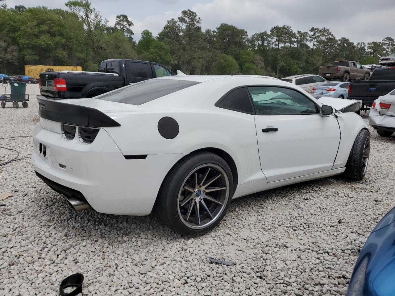 Photo 2 VIN: 2G1FB1E31D9230745 - CHEVROLET CAMARO 