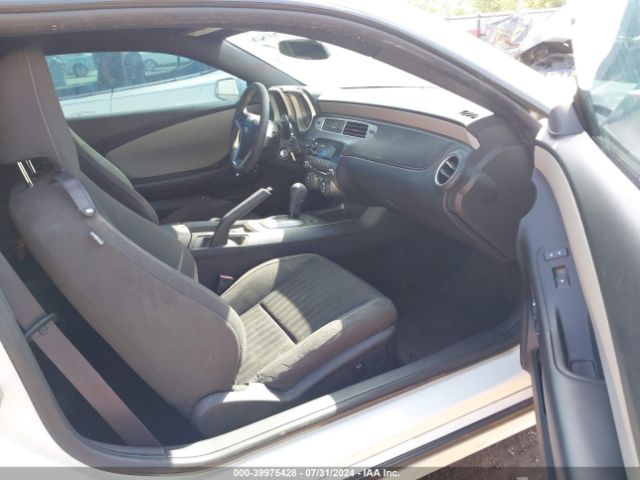 Photo 4 VIN: 2G1FB1E31F9131409 - CHEVROLET CAMARO 