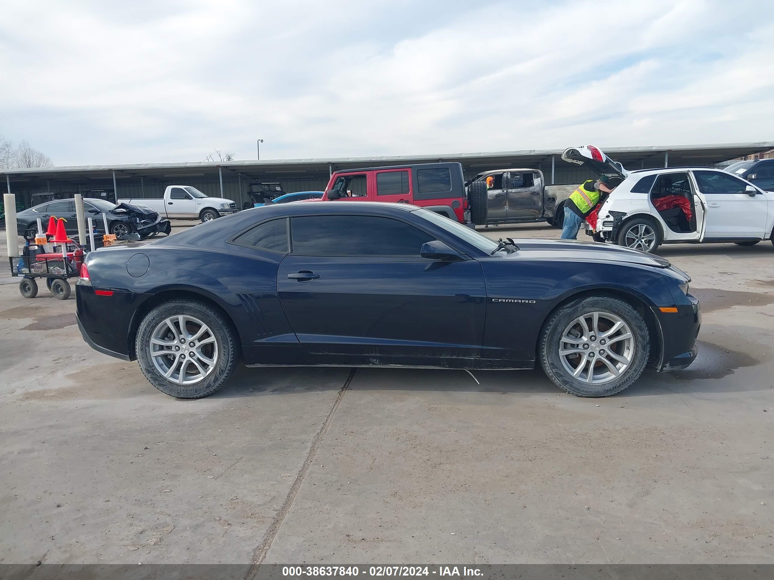 Photo 12 VIN: 2G1FB1E31F9309271 - CHEVROLET CAMARO 