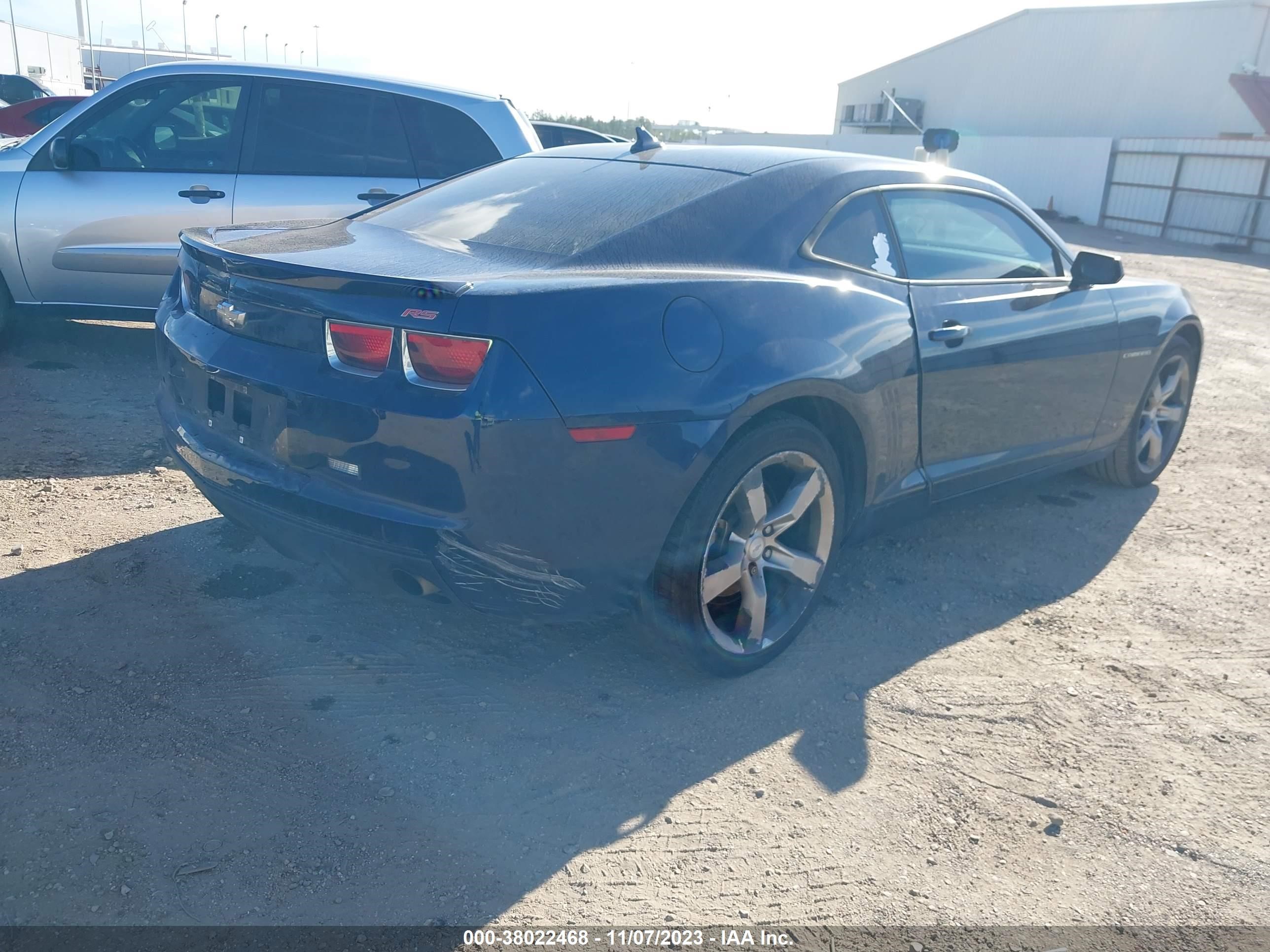 Photo 3 VIN: 2G1FB1E32C9198838 - CHEVROLET CAMARO 