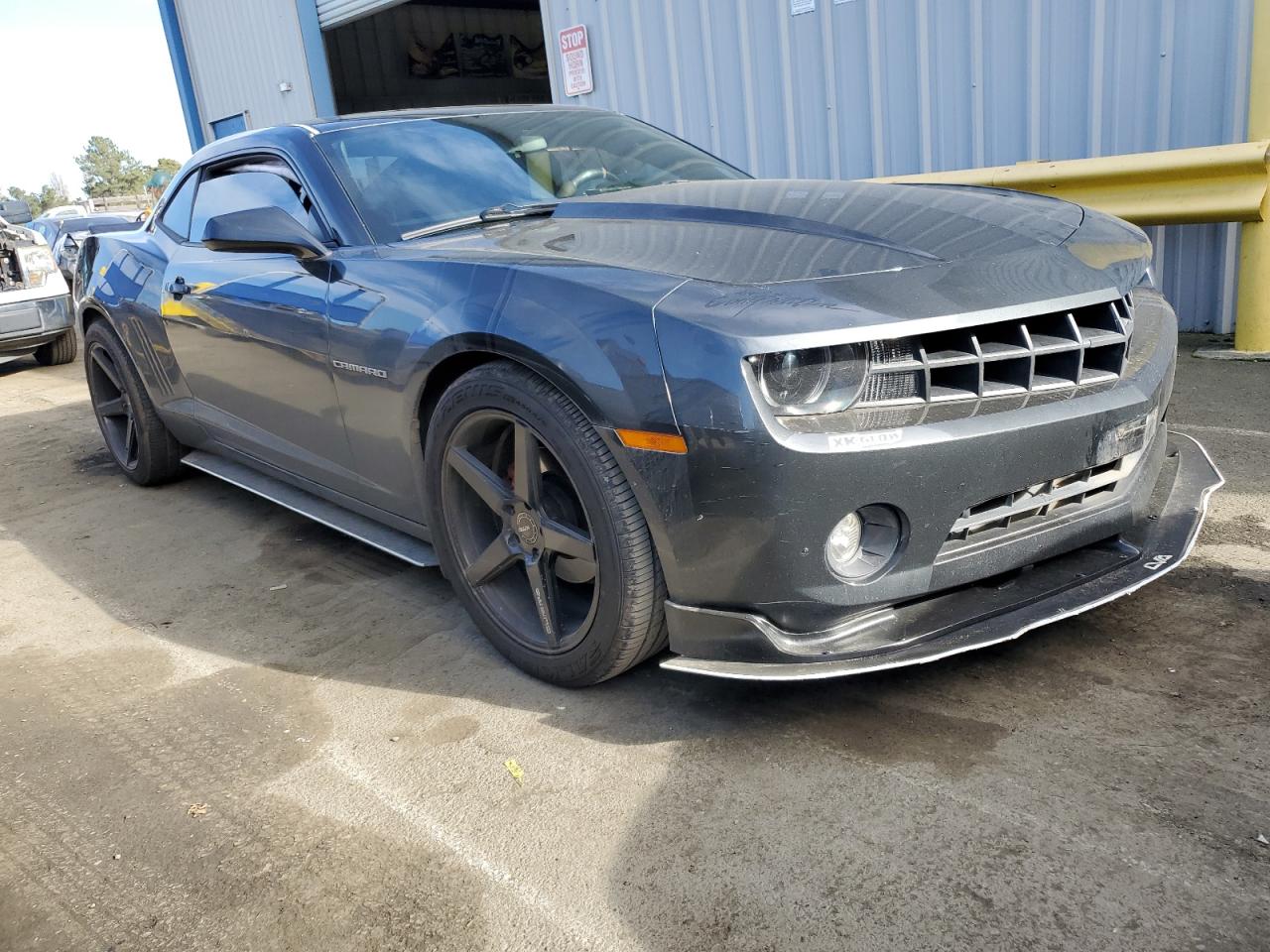 Photo 3 VIN: 2G1FB1E32D9163136 - CHEVROLET CAMARO 