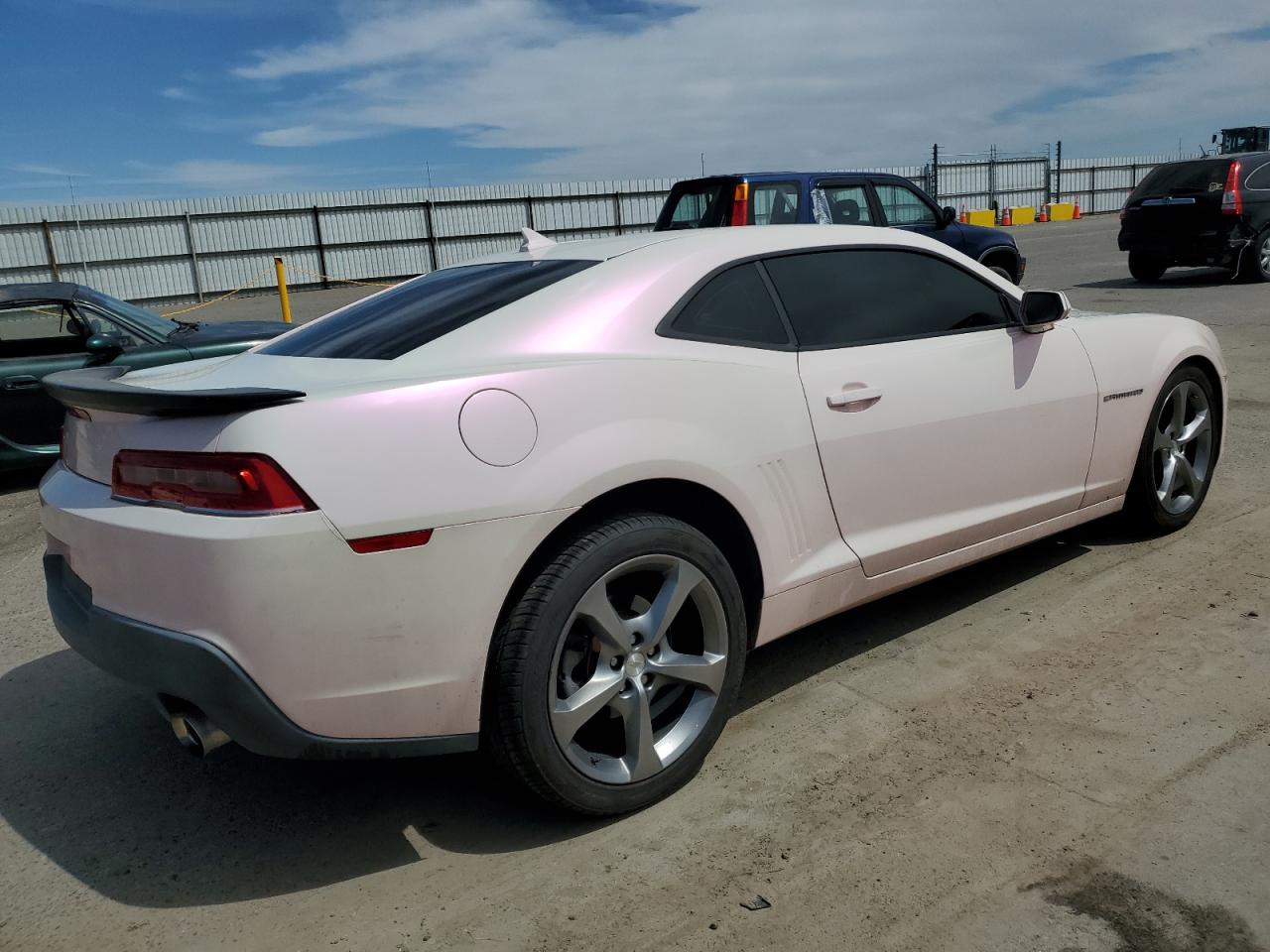 Photo 2 VIN: 2G1FB1E32E9322089 - CHEVROLET CAMARO 