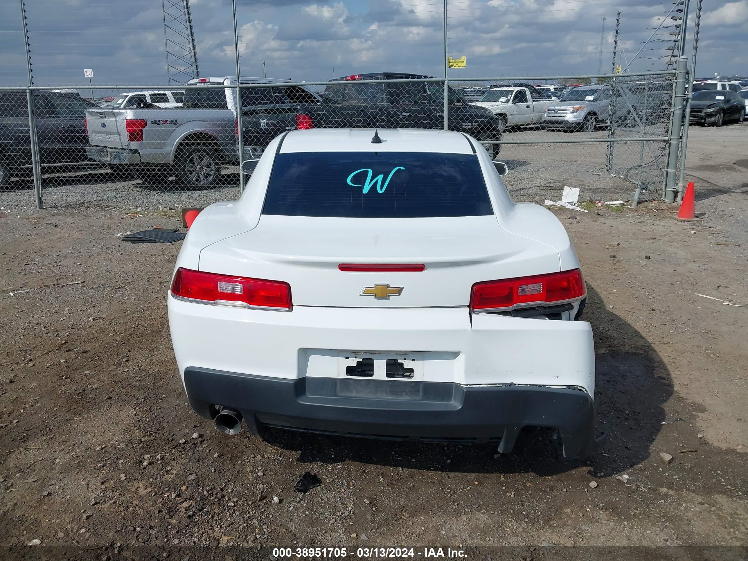 Photo 15 VIN: 2G1FB1E32F9143228 - CHEVROLET CAMARO 