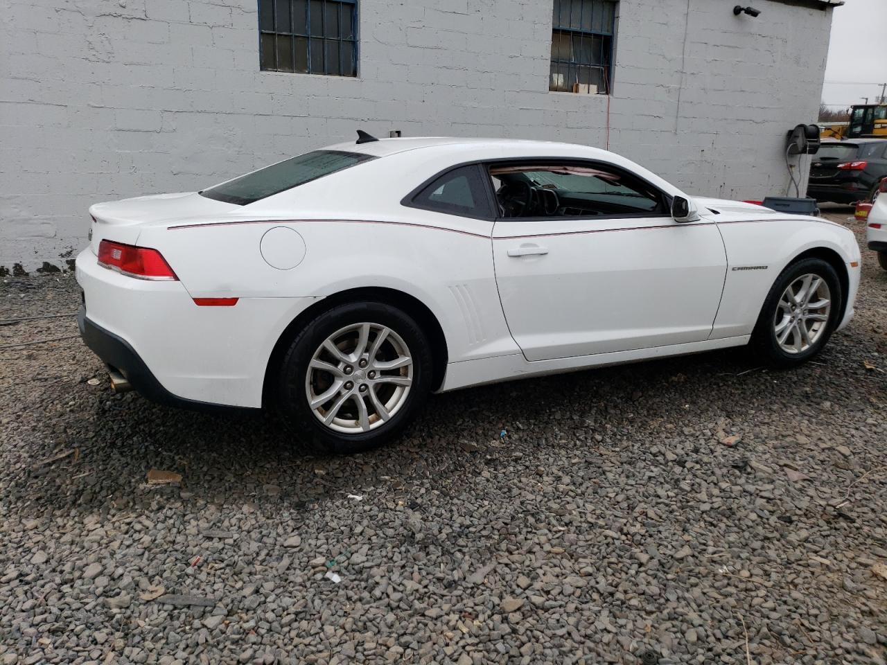 Photo 2 VIN: 2G1FB1E33F9226036 - CHEVROLET CAMARO 