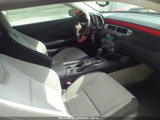 Photo 4 VIN: 2G1FB1E35C9126015 - CHEVROLET CAMARO 