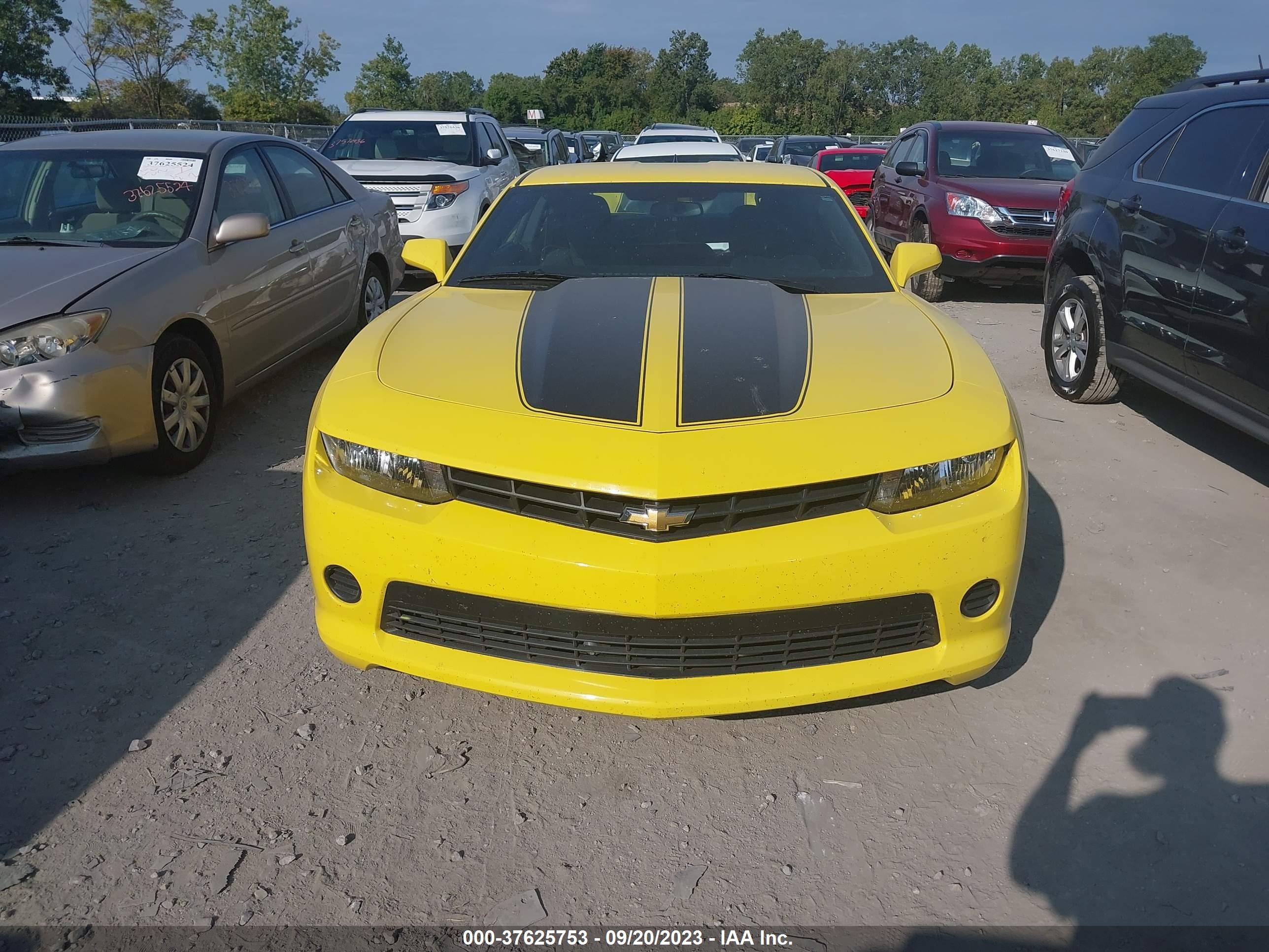 Photo 12 VIN: 2G1FB1E35F9304056 - CHEVROLET CAMARO 