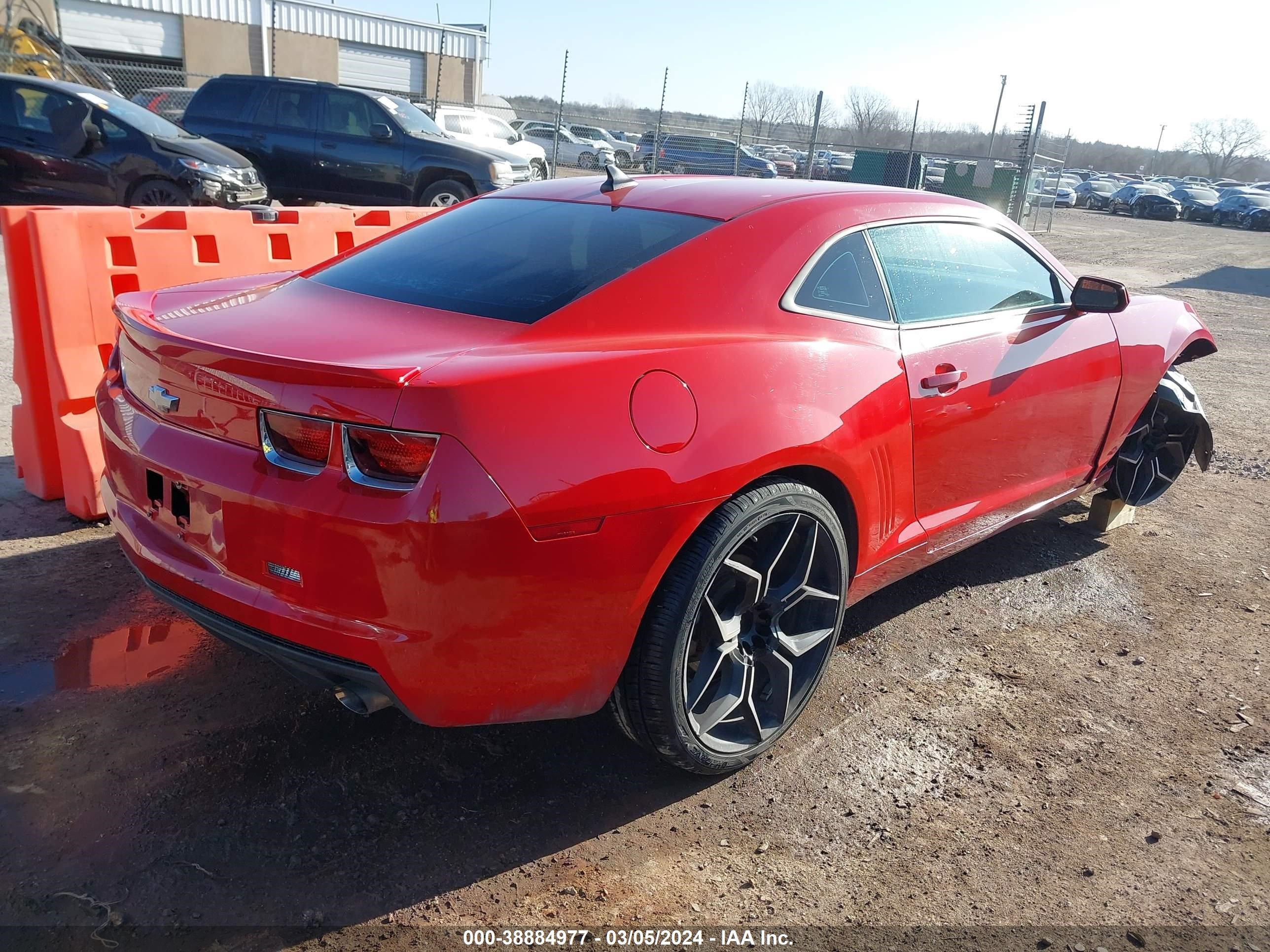 Photo 3 VIN: 2G1FB1E37D9142475 - CHEVROLET CAMARO 