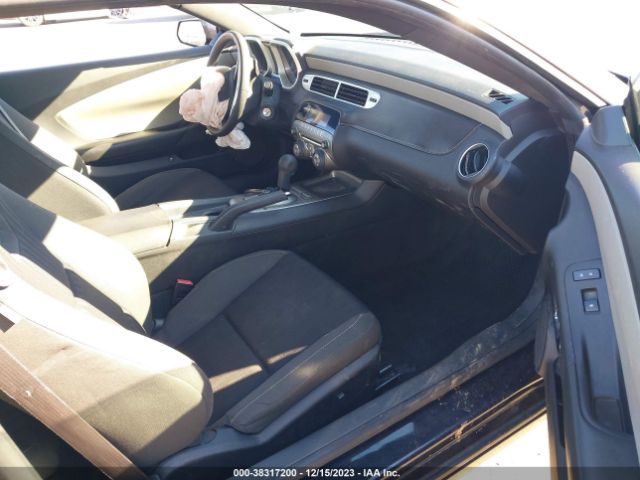 Photo 4 VIN: 2G1FB1E38F9117376 - CHEVROLET CAMARO 