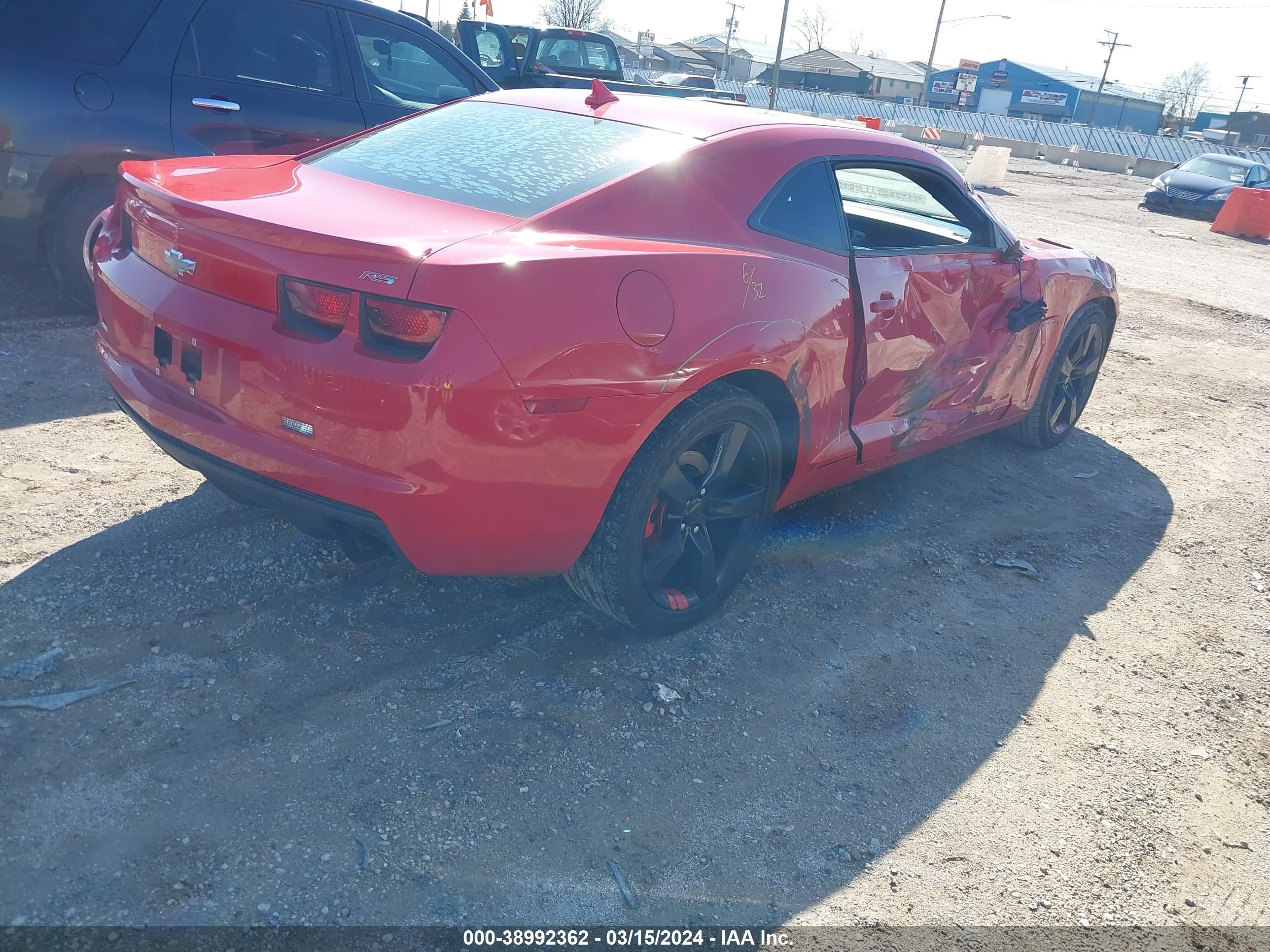 Photo 3 VIN: 2G1FB1E39C9114563 - CHEVROLET CAMARO 