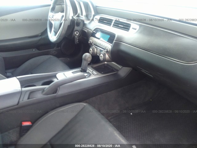 Photo 4 VIN: 2G1FB1E3XF9305896 - CHEVROLET CAMARO 