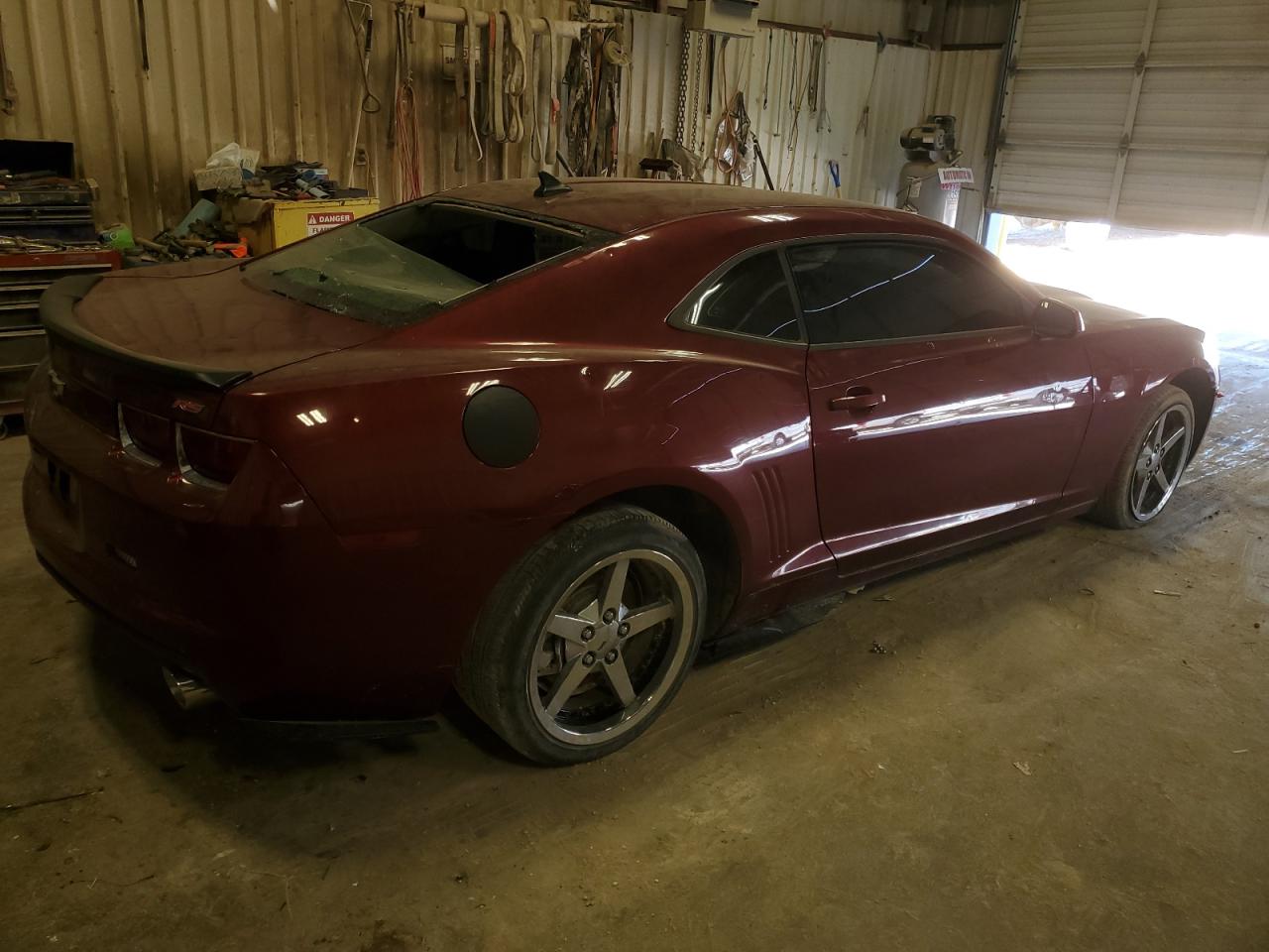 Photo 2 VIN: 2G1FB1ED2B9175275 - CHEVROLET CAMARO 