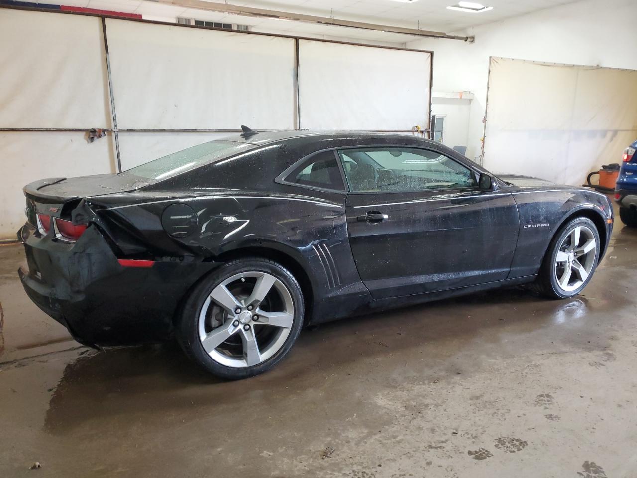 Photo 2 VIN: 2G1FB1ED2B9207027 - CHEVROLET CAMARO 