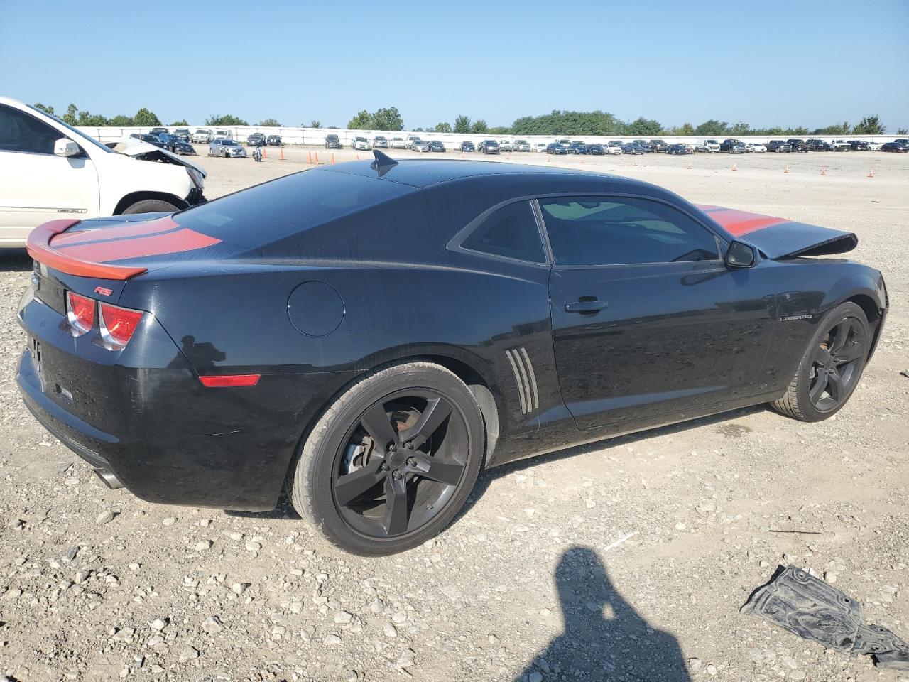 Photo 2 VIN: 2G1FB1ED3B9203360 - CHEVROLET CAMARO 