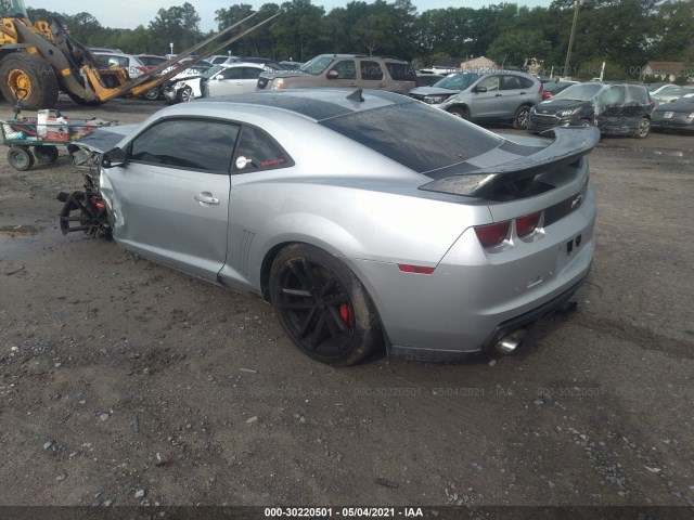 Photo 2 VIN: 2G1FB1ED6B9145440 - CHEVROLET CAMARO 