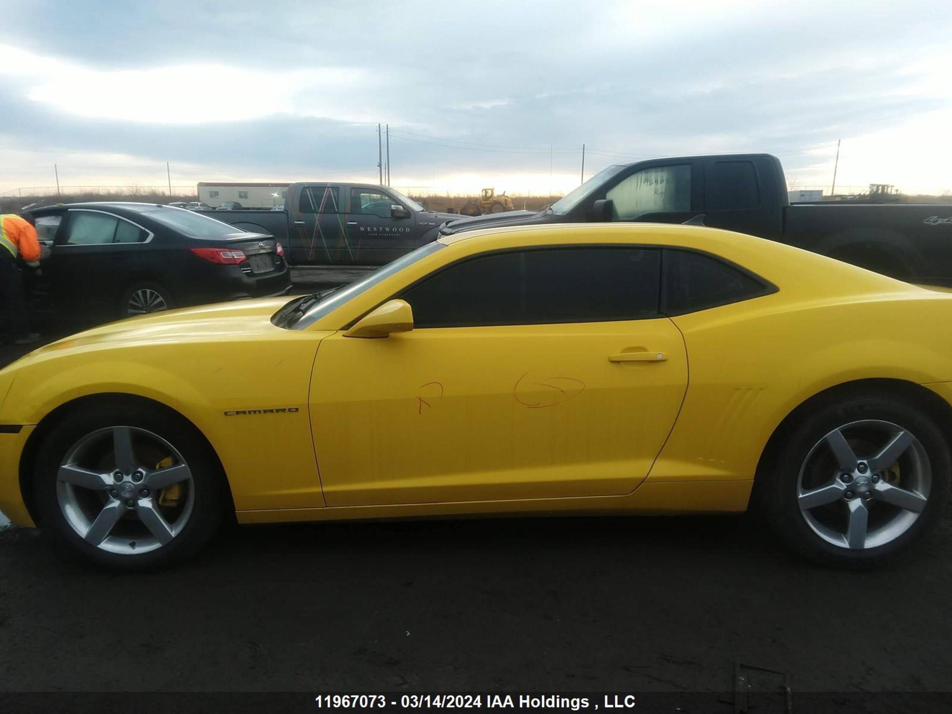 Photo 13 VIN: 2G1FB1ED9B9185351 - CHEVROLET CAMARO 