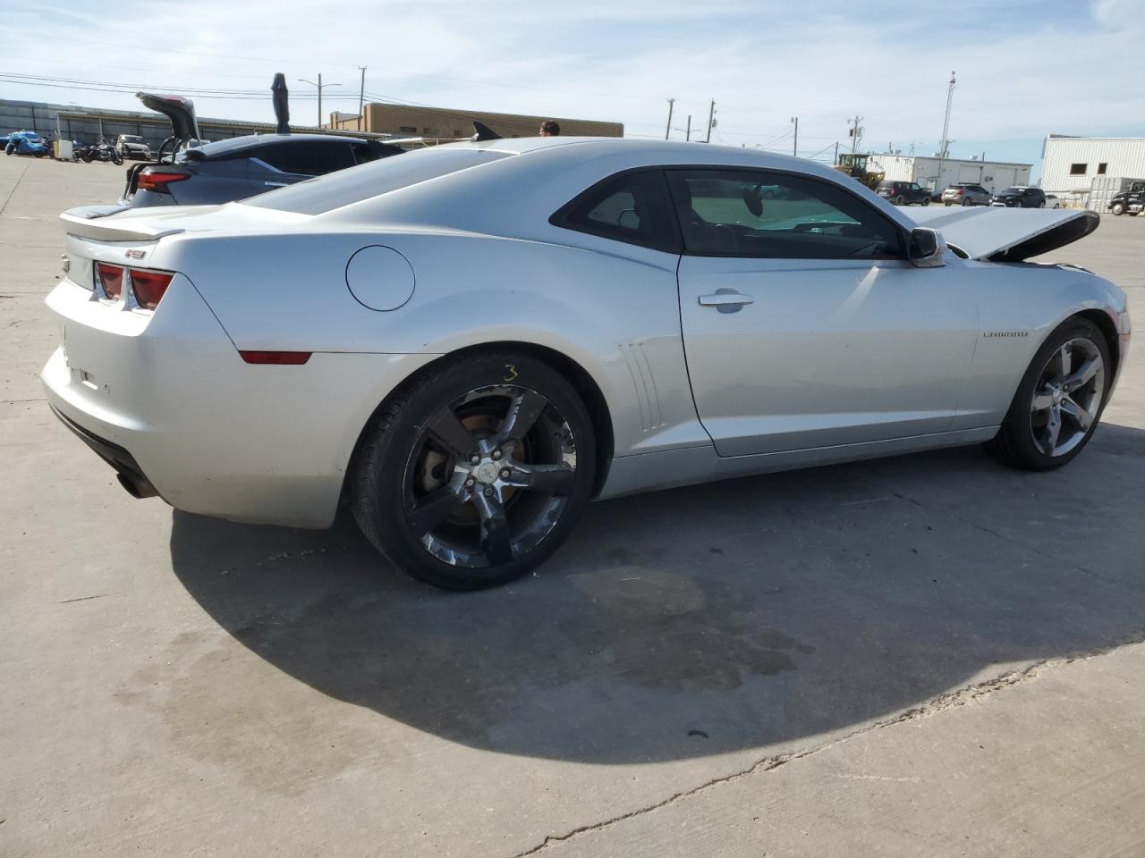 Photo 2 VIN: 2G1FB1EDXB9175945 - CHEVROLET CAMARO 